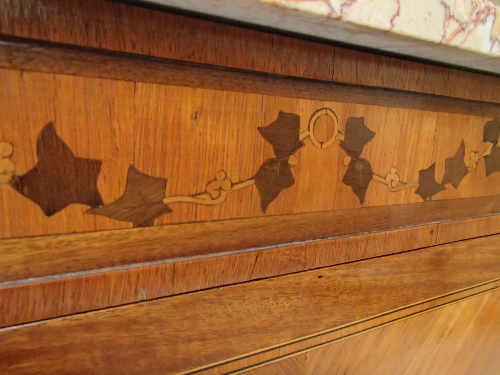 photo furniture 19th Century Chest Of Drawers Louis XVI Style By Mercier Freres, Paris
