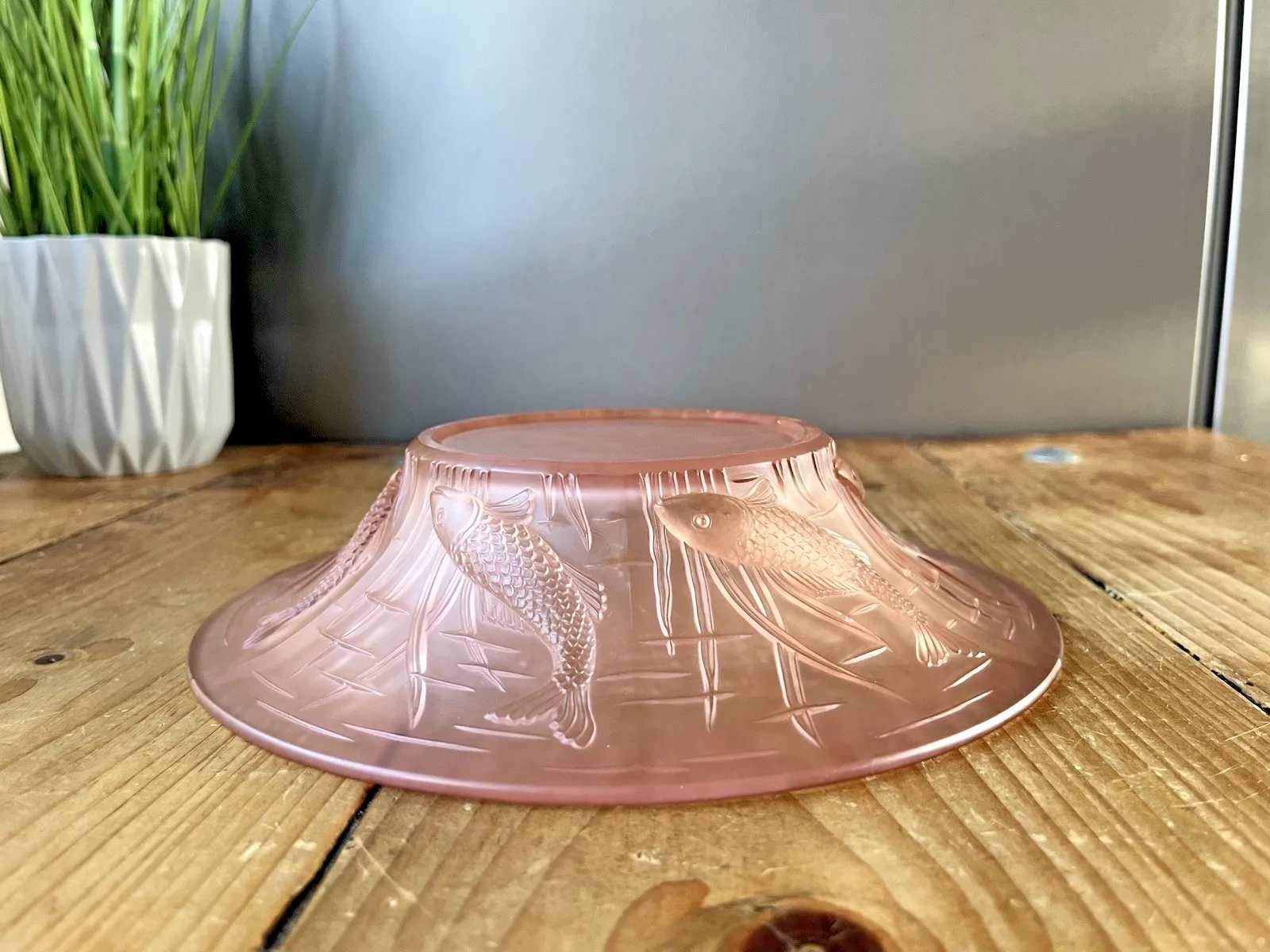 Art Deco Frosted Pink Fish Seaweed Fruit Bowl Walther & Sohne Barolac Jobling photo buy