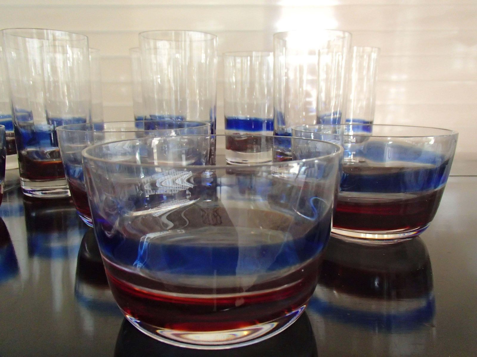 photo furniture Mid Century Seven Cups And 11 Water, Long Drink Glasses Red Blue Fulvio Bianconi