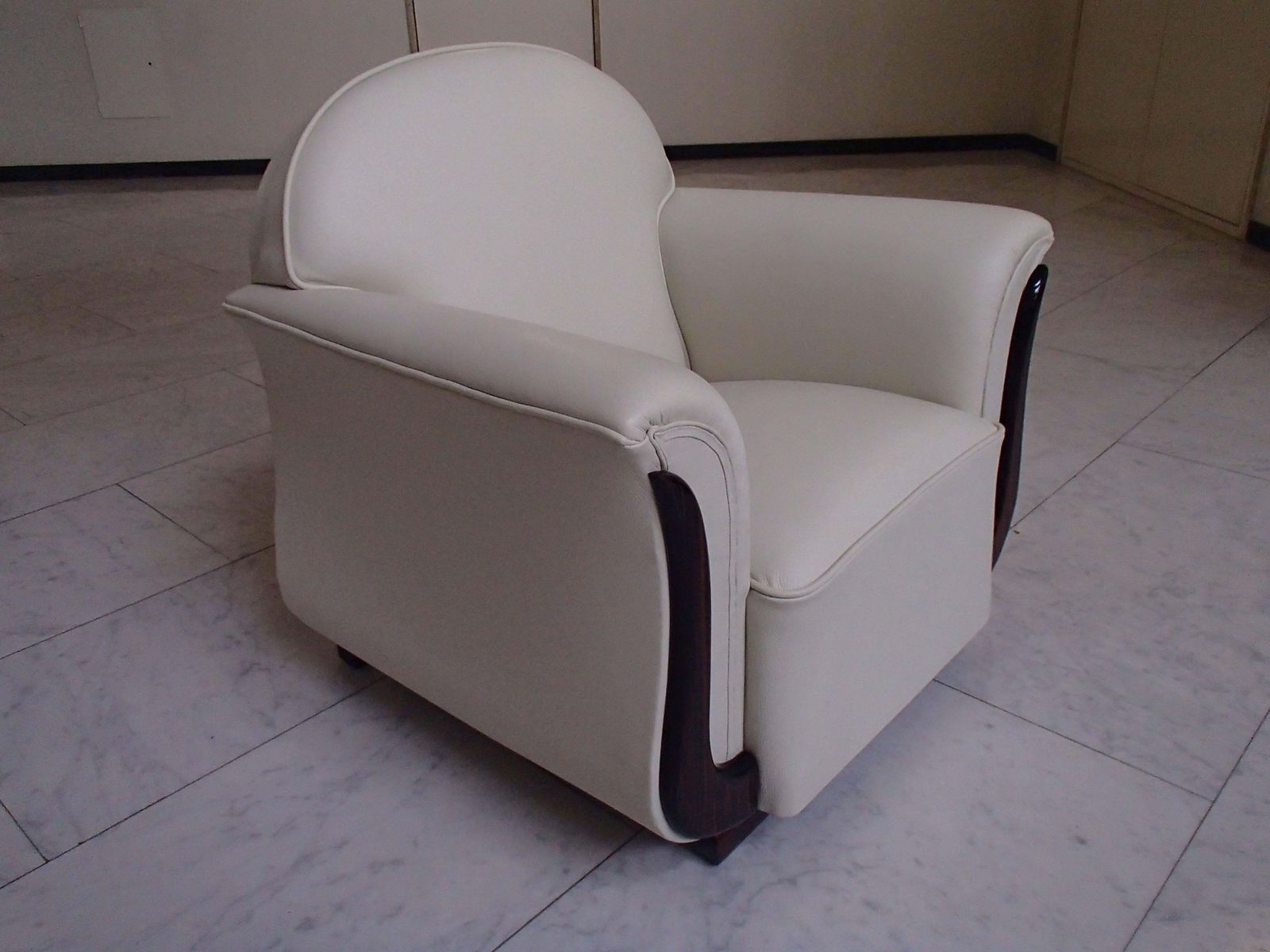 Art Deco Armchair Off White Leather And Ebene De Macassar Decors photo Furniture