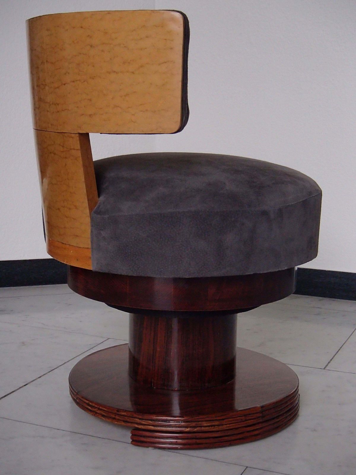photo vinterior Elegant Art Deco Dressing Chair Grey Nubuc  Leather Rose Wood And Maple Eye