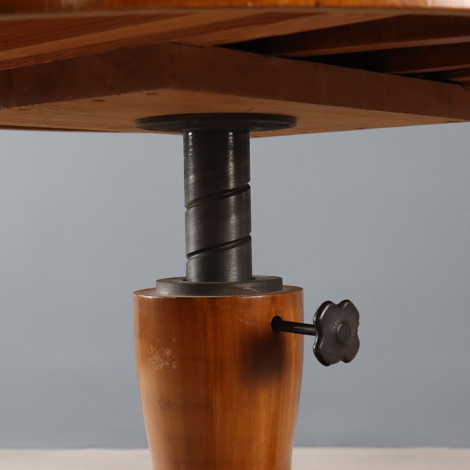 photo furniture Antique Table Mahogany Ash Extendable Top Austria XIX Century