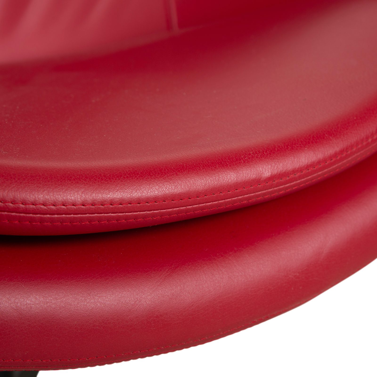Varier Cocoon, fauteuil en cuir rouge photo buy