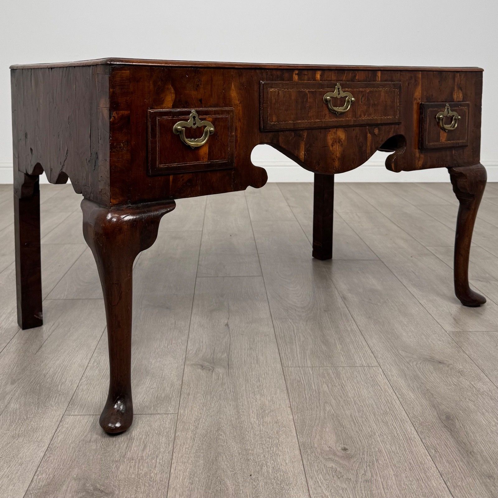 Antique 18th Century Queen Anne Style Low Side Table In Walnut photo vintage