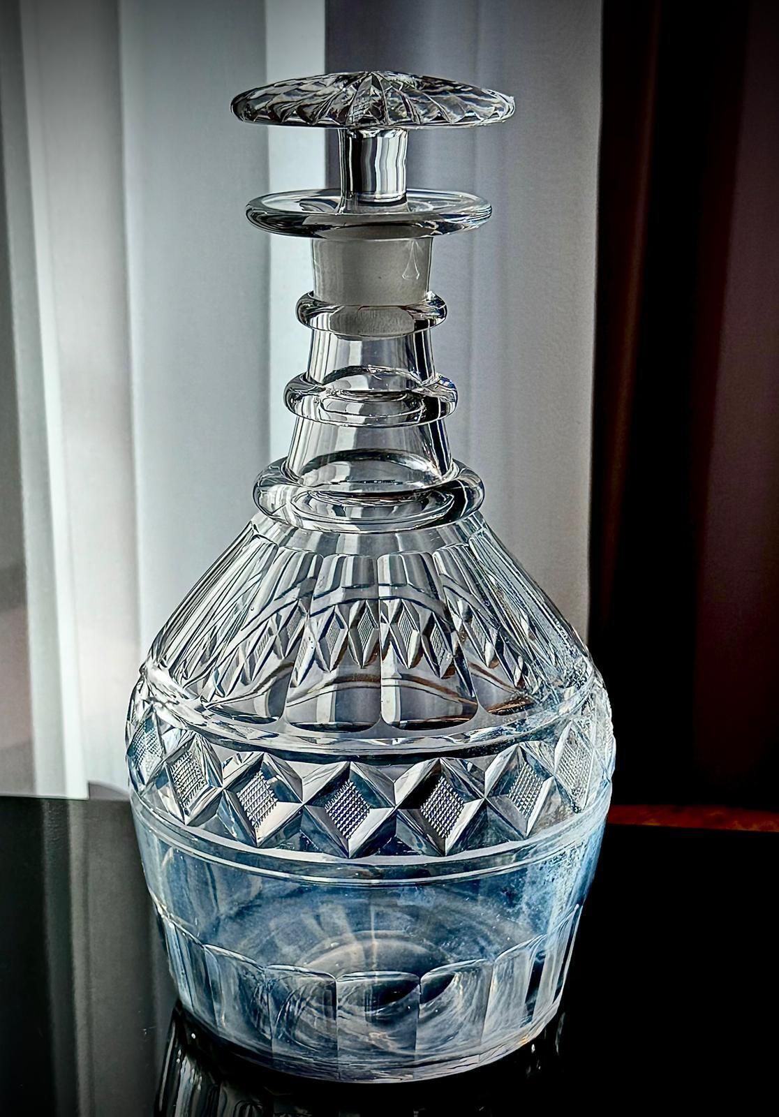 photo vintage Late Georgian / Early Regency Cut Glass Decanter, C.1810–1830
