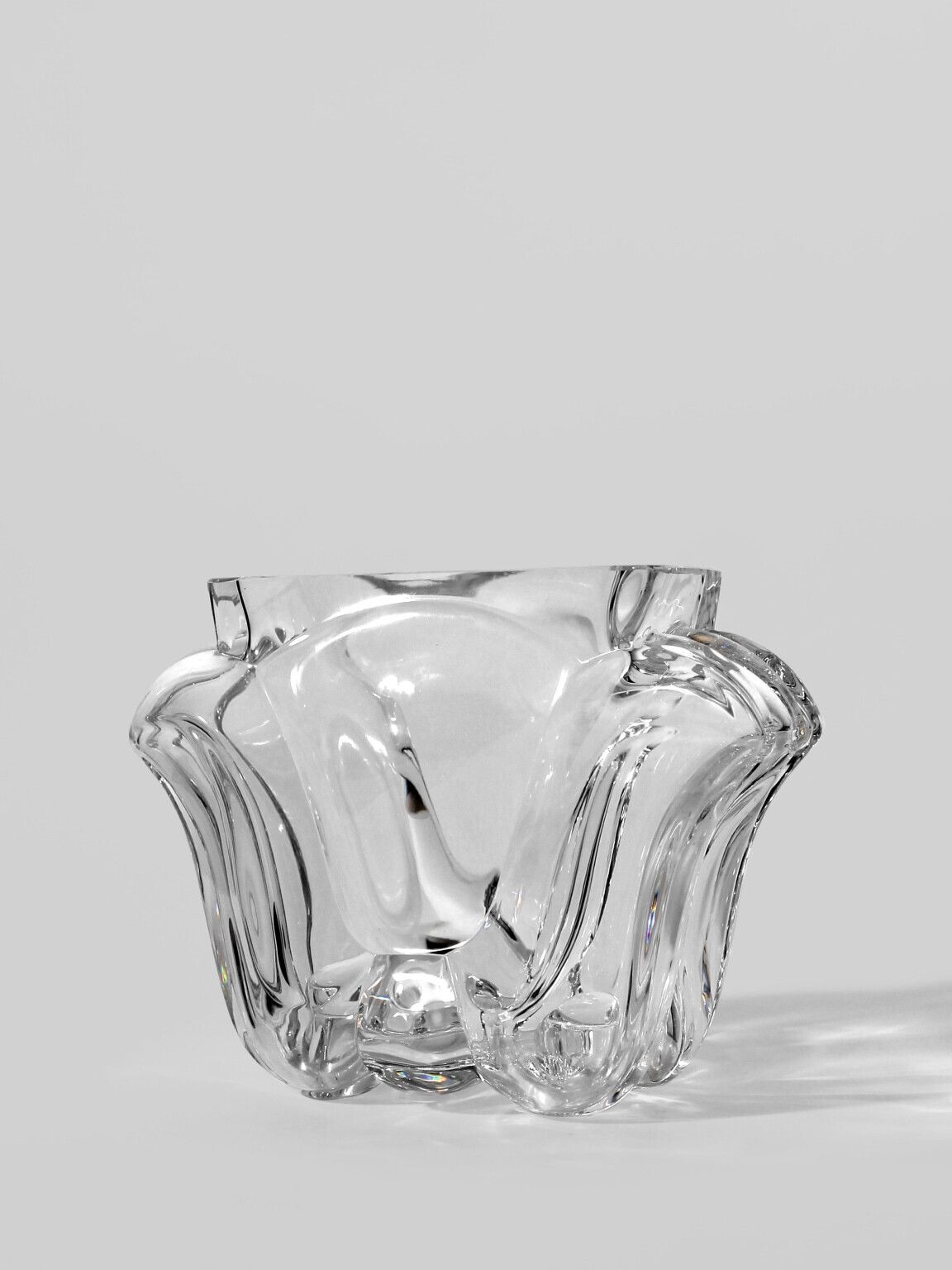 Lars Hellsten "Tulip" Full Lead Crystal Glass Vase, For Orrefors, Sweden