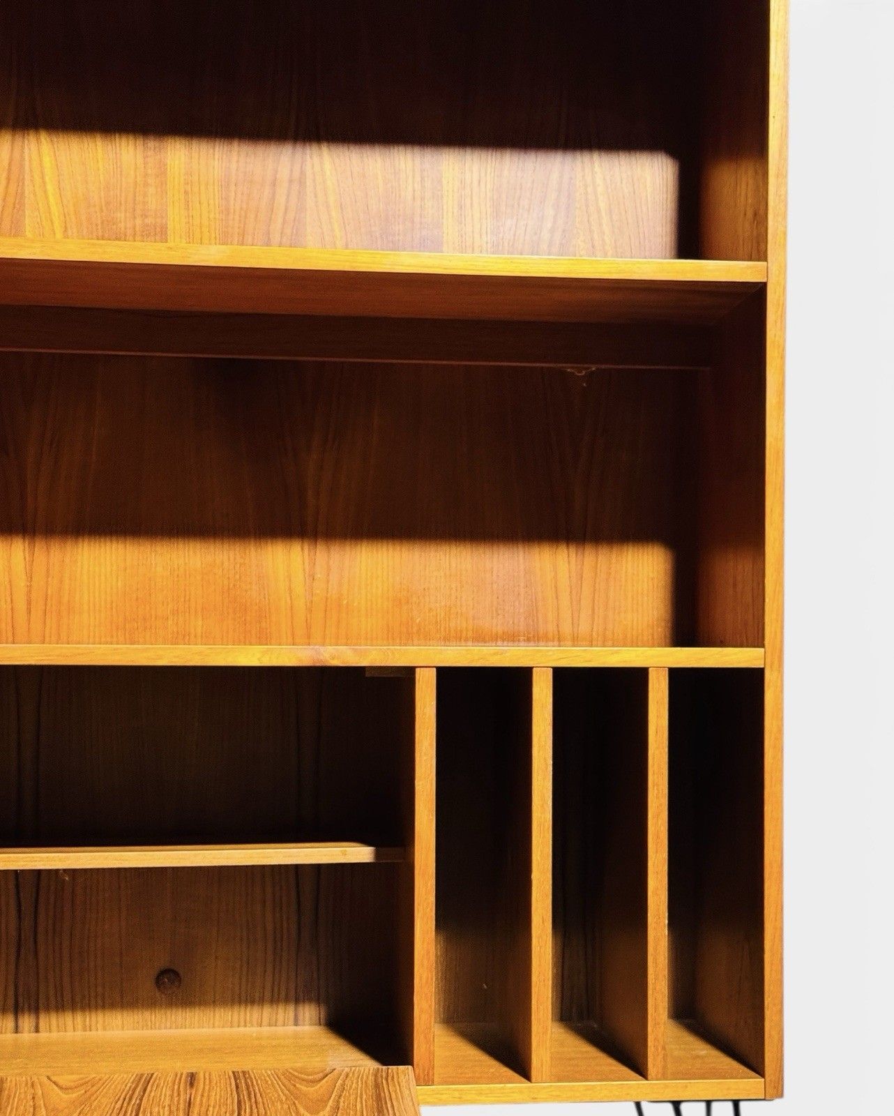 Danish Poul Hundvead Teak Bookcase Record Cabinet Hair Pin Legs Retro C1970s photo vintage