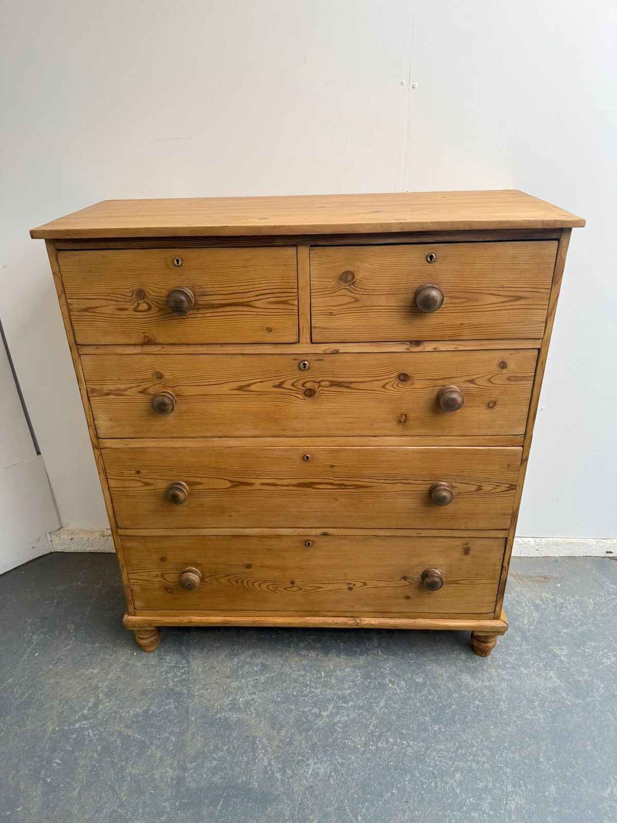A Superb Tall & Narrow Waxed Georgian Pine 5 Drawer Chest Of Drawers photo 795.0