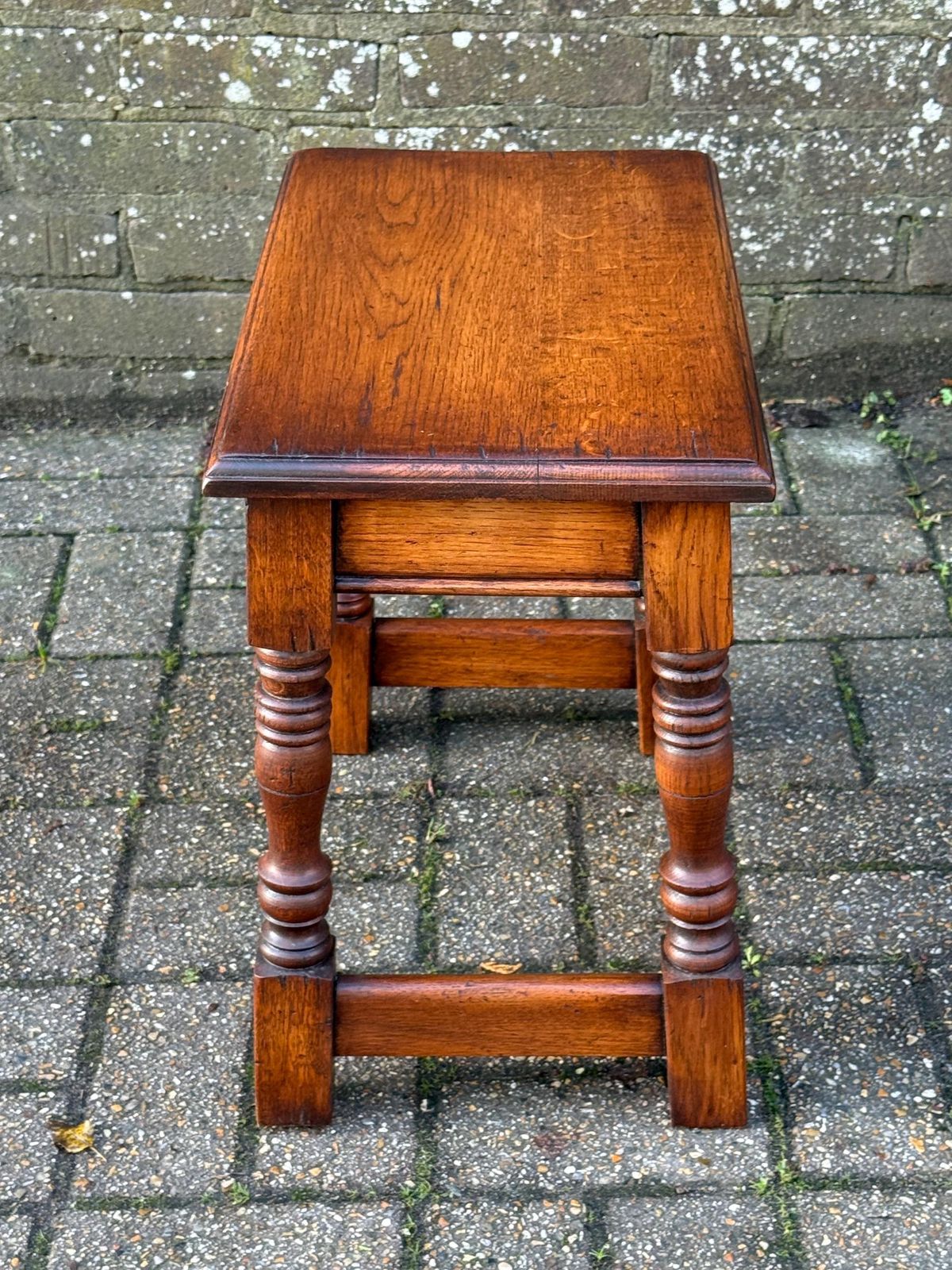photo furniture Quality Vintage Solid Wood Small Side Table English Traditional Occasional Table C1950s (49cm W, 44cm H)