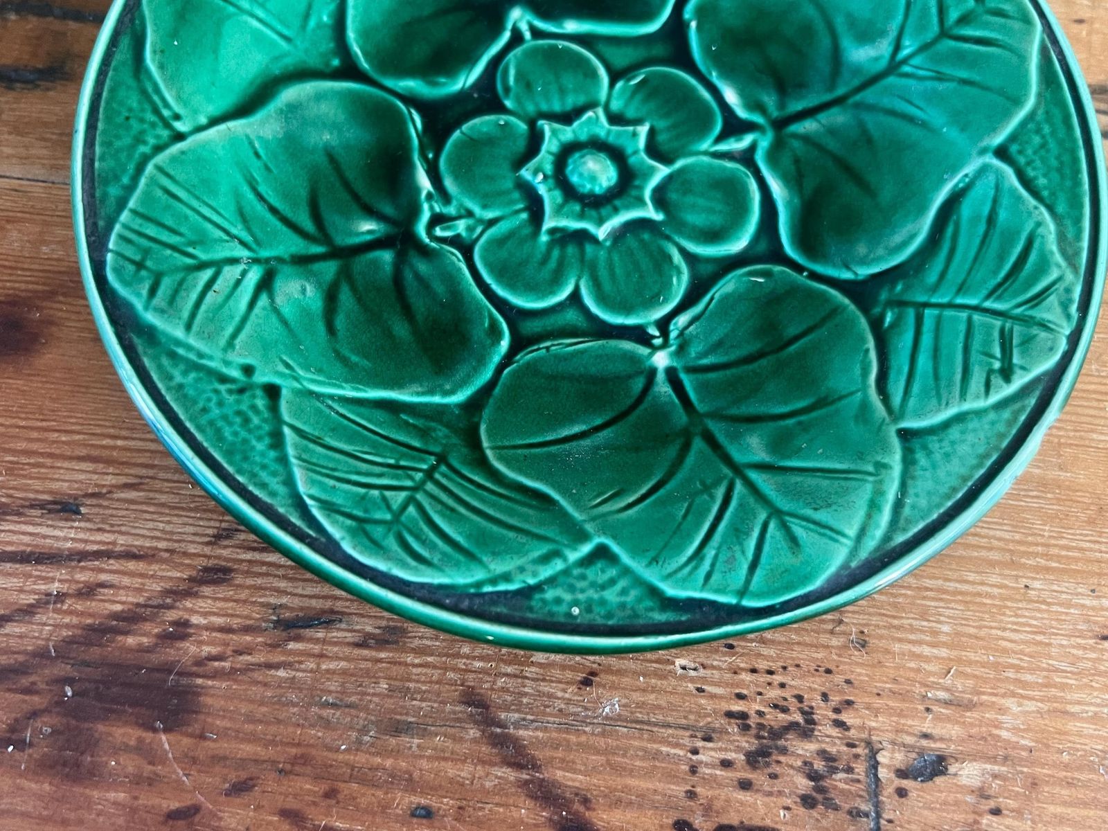 Antique Victorian Majolica Lily Pad Plate   Rare Deep Green Glazed Relief 19th Century British Pottery   Grandmillennial Plate Wall Decor photo Art