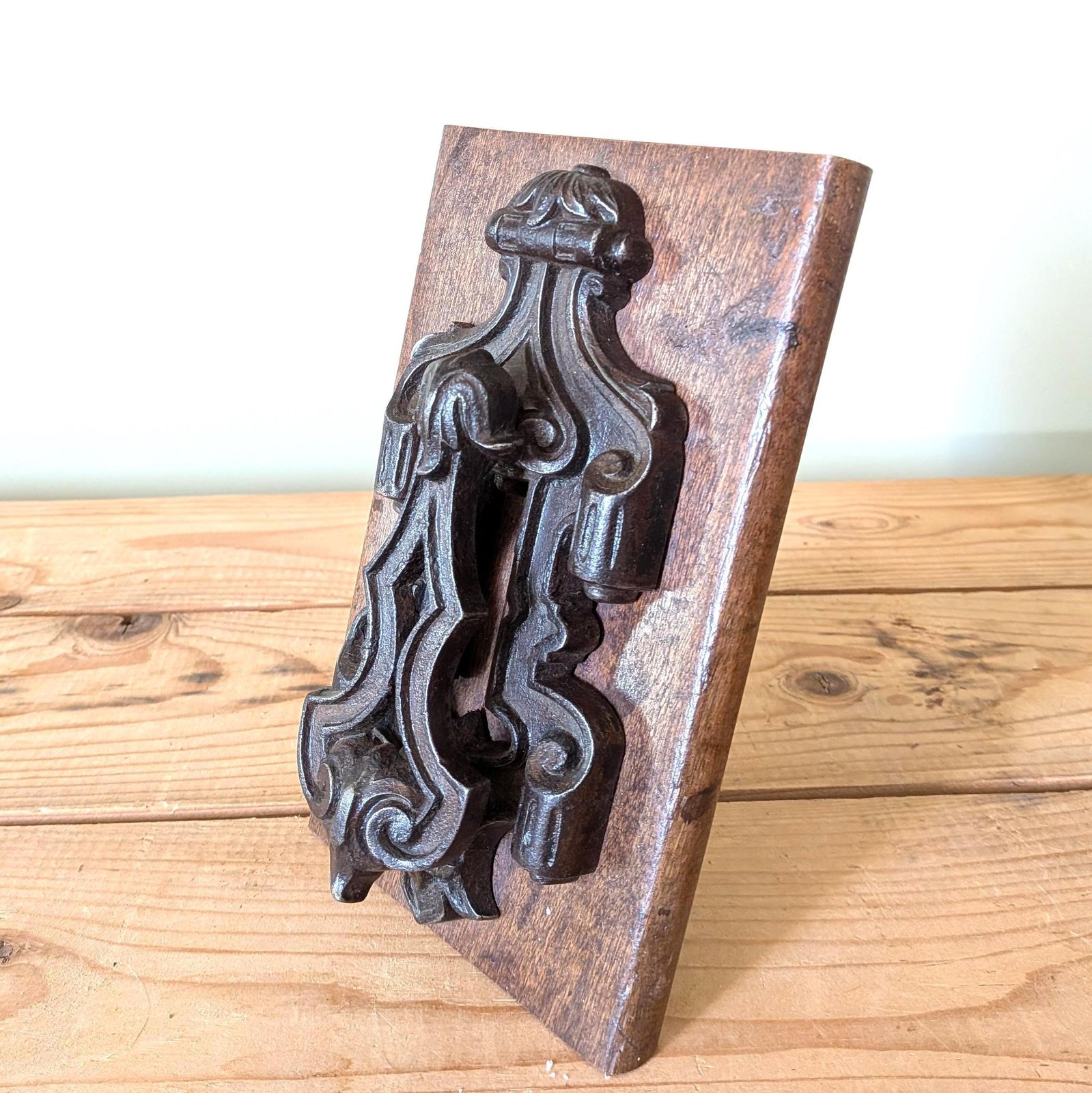 An Antique French Cast Iron Door Knocker   Super Quality C1850 photo 148.0