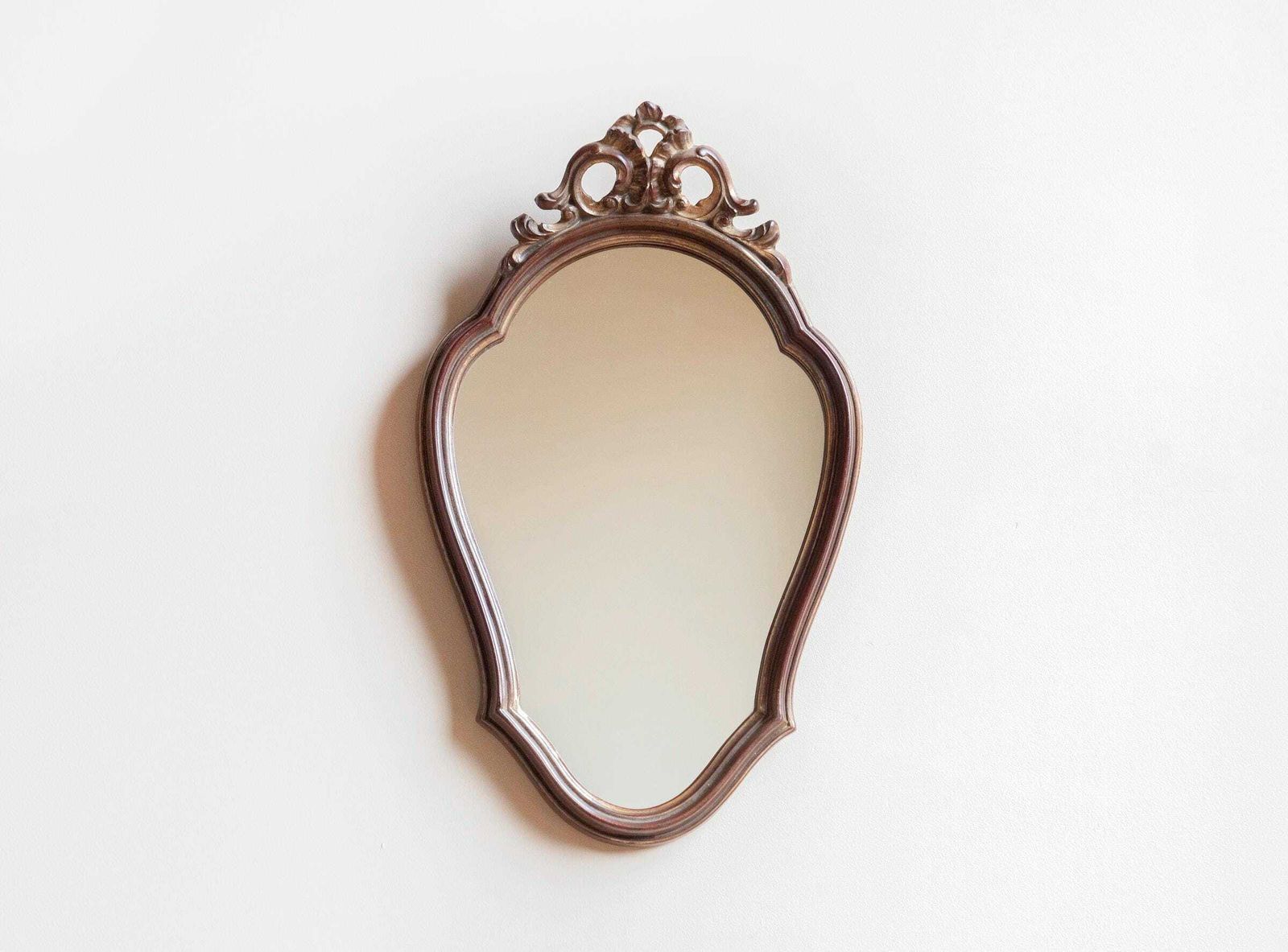 Belgian Scalloped Wall Mirror – Gold Wooden Frame With Crest, Deknudt 1960s