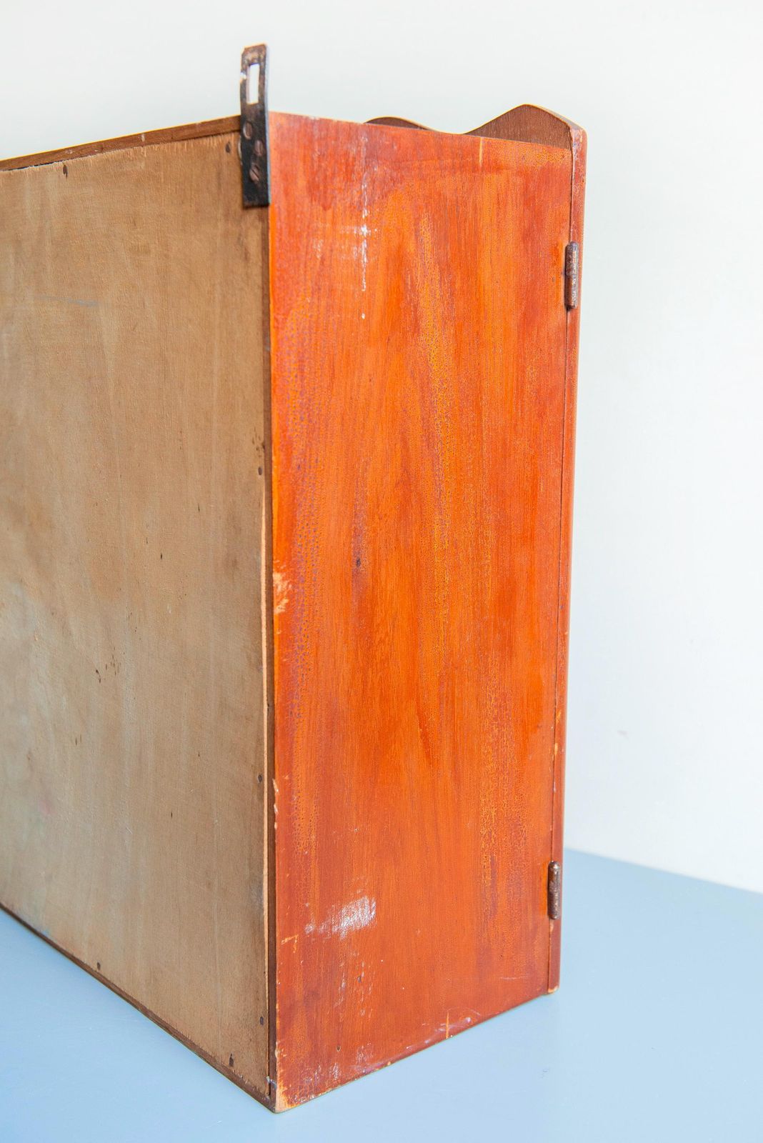457.0 Armoire à pharmacie d'époque, Art Nouveau, miroir et motifs floraux, grande taille, murale photo