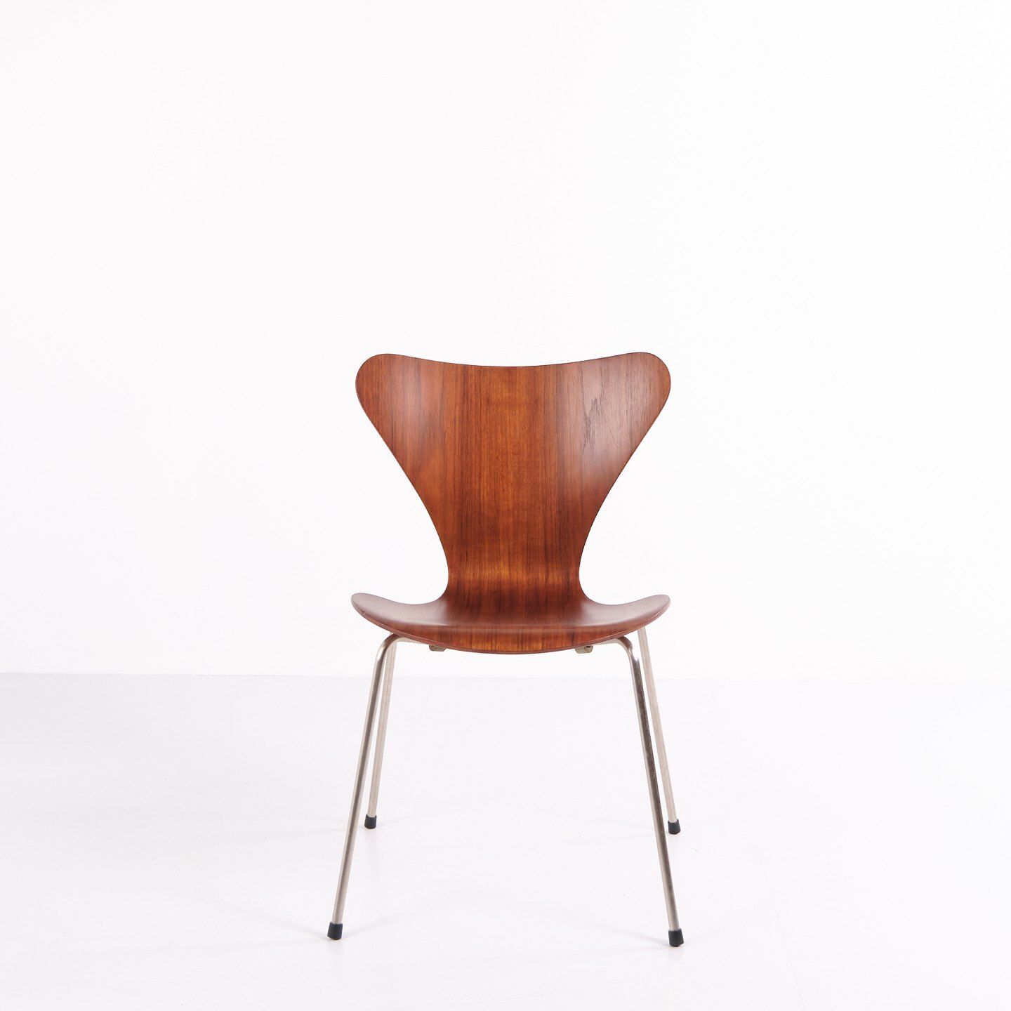 Set Of 6 Seven Chairs – Model 3107 – Teak – Arne Jacobsen – Fritz Hansen photo furniture