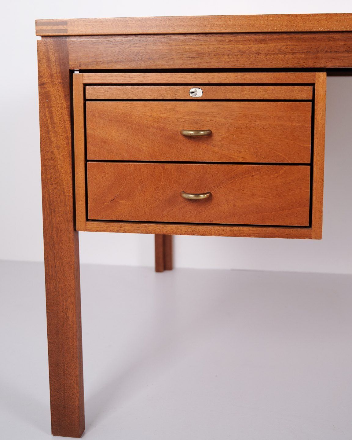 Desk Sm 76 – Christian Hvidt & Orla Mølgaard – Søborg Furniture Factory – Mahogany – 1976 photo vinterior