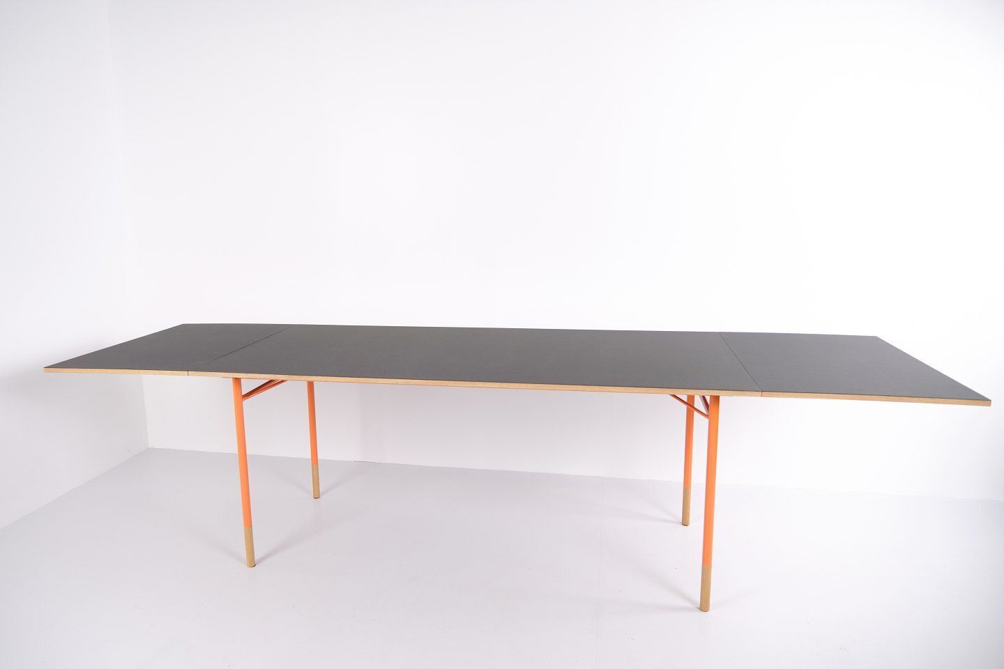 Nyhavn Dining Table – Finn Juhl – House Of Finn Juhl – Gray Linoleum – Oregon Pine photo vintage