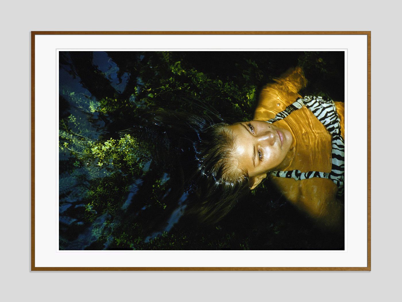 Toni Frissell 'A Face In The Water' Archival Pigment Print Framed In Brown photo furniture