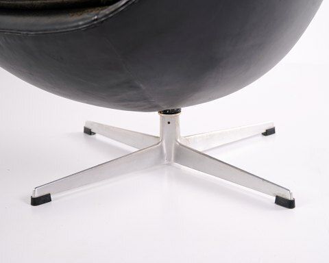 The Egg   Arne Jacobsen   Black Original Leather   Fritz Hansen   1950s   Older Model photo buy