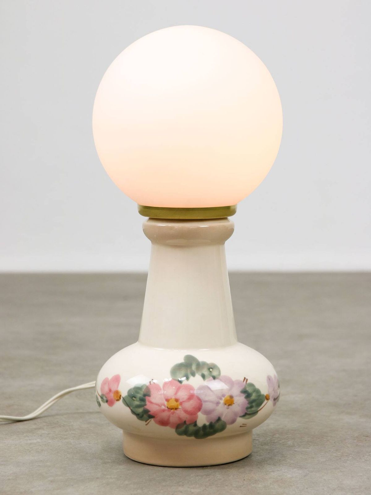 Mid Century Italian Floral Table Lamp In Ceramic And Opaline Glass photo 284.0