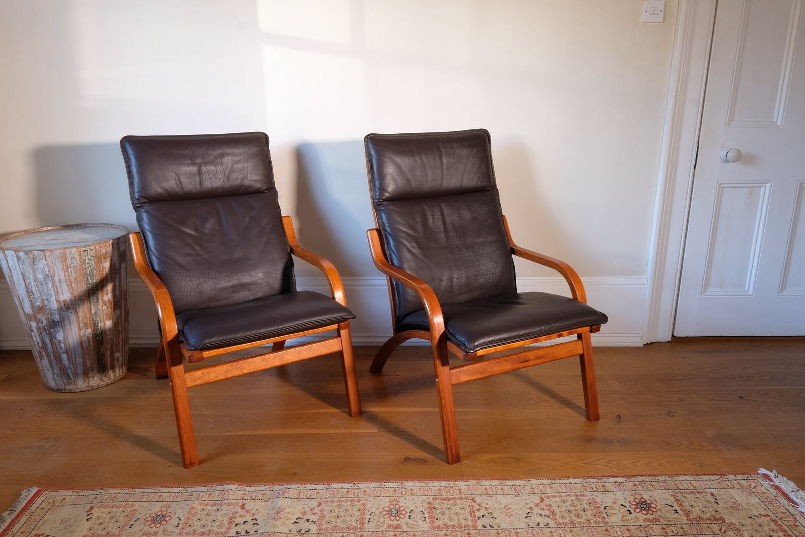 photo vintage Pair Of Vintage Danish Stouby Bentwood Leather Lounge Chairs
