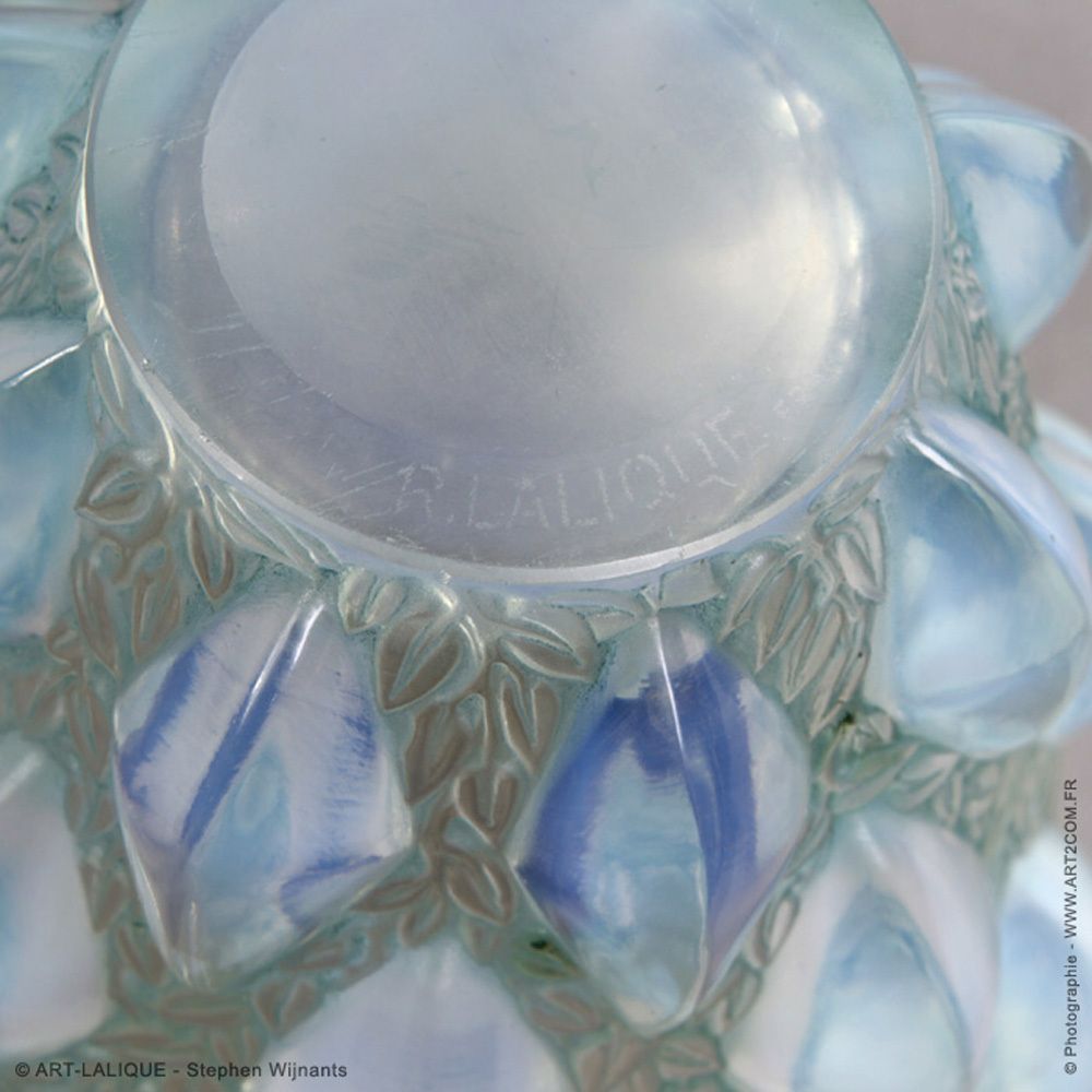 R.Lalique Rampillon  Vase  Designed In 1927 photo for sale