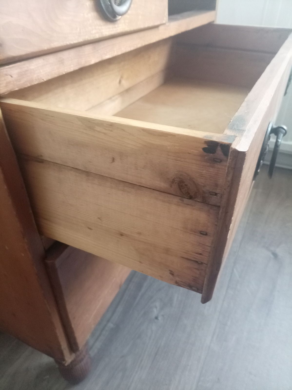 photo vinterior Chest Of Drawers, Rustic Style.