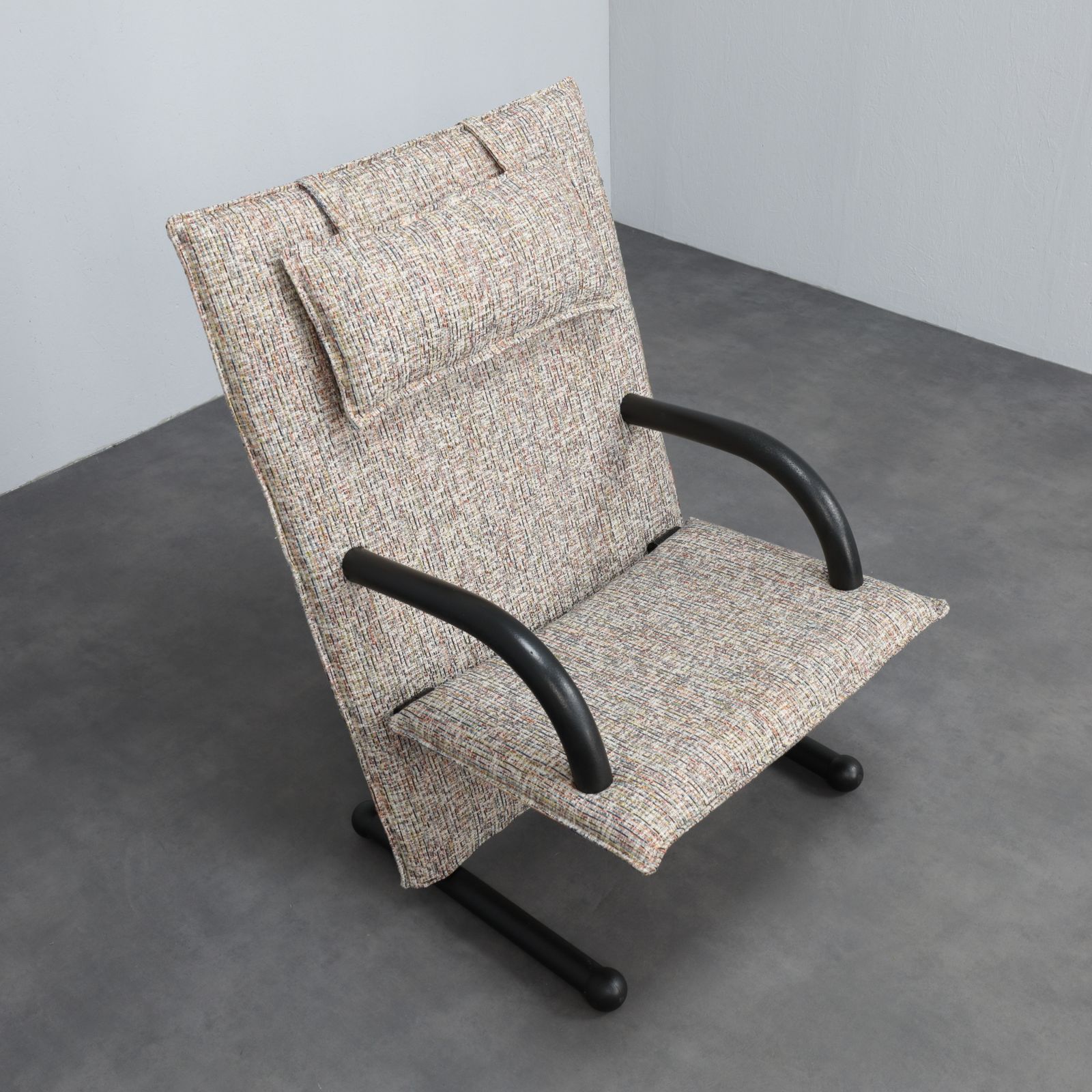 T Line Lounge Chair By Burkhard Vogtherr For Arflex Italy, 1980s photo vinterior