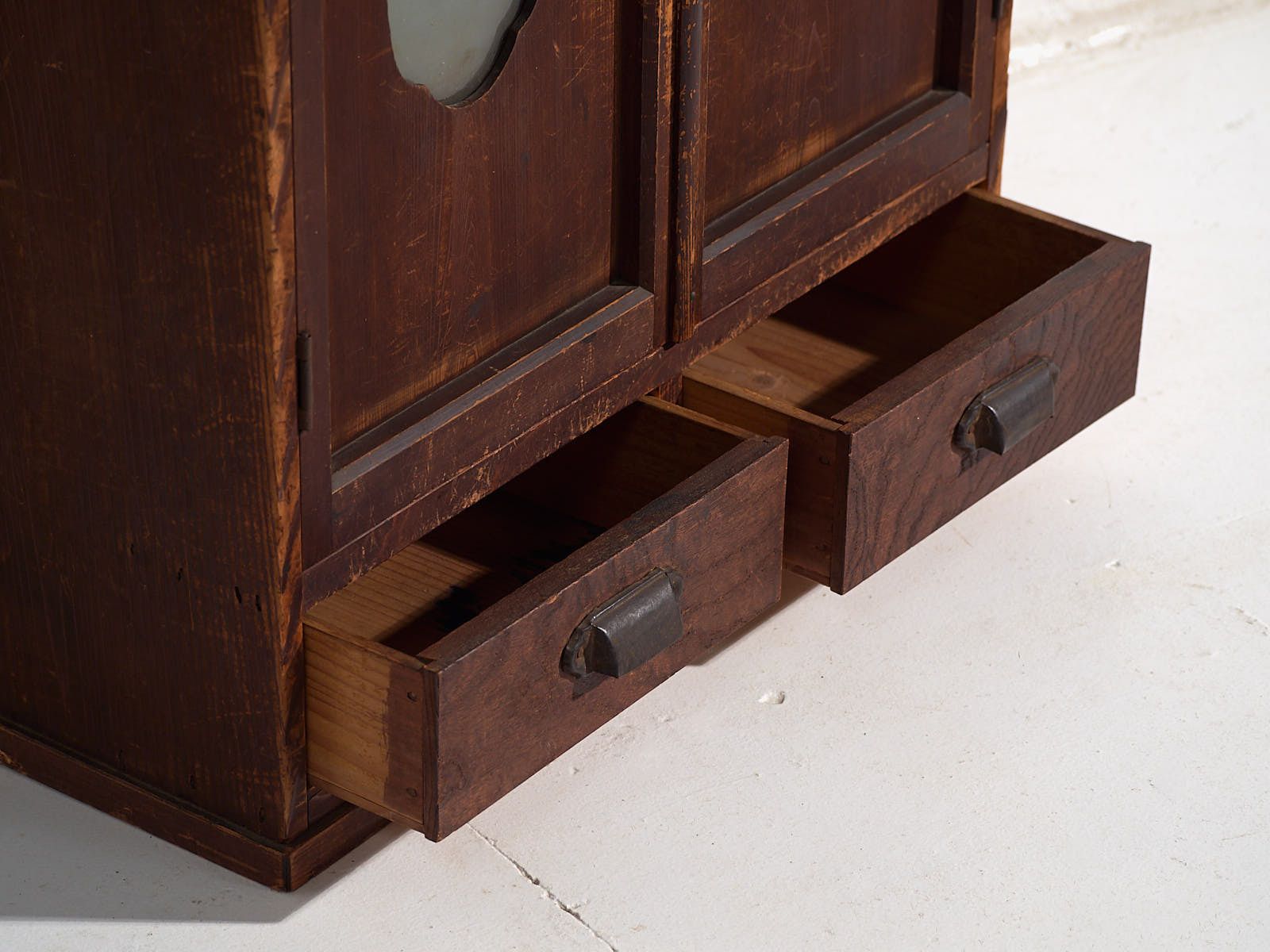 Japanese Kodansu Sideboard With Glazed Doors, Early Taishō Showa Period (C. 1915 1940) #30 photo for sale