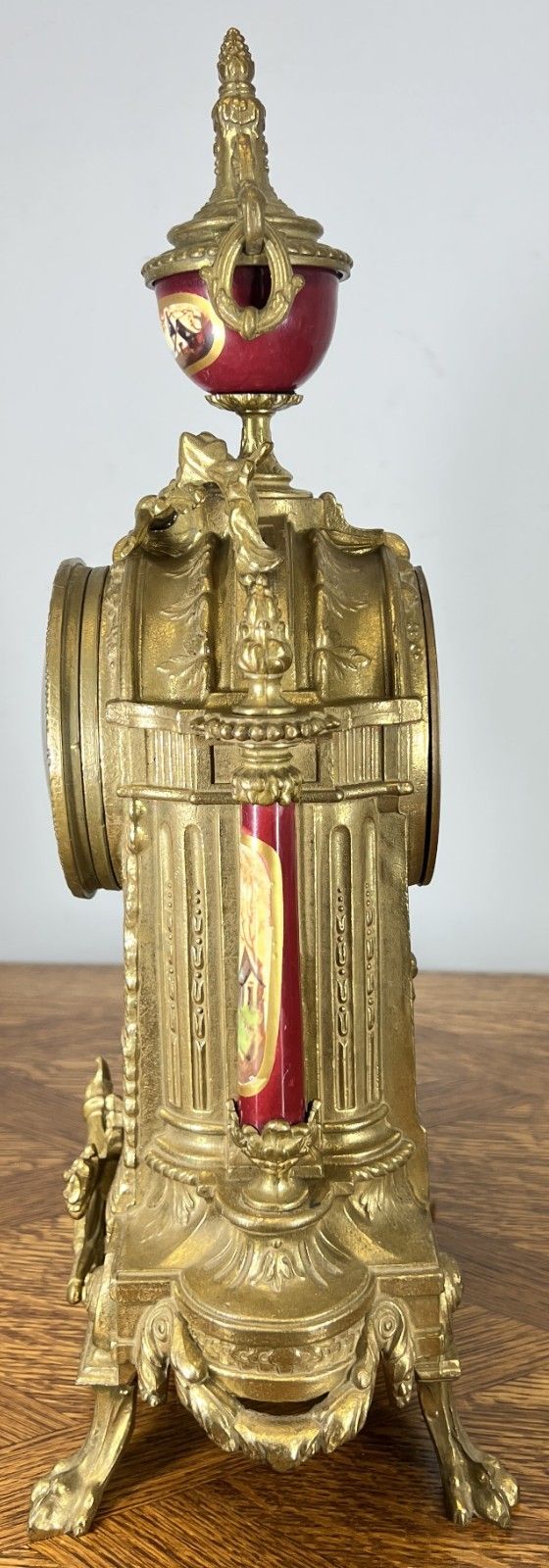 photo furniture Lancini Imperial Ormolu Porcelain Gilt Brass Mantle Clock  Lot 4638