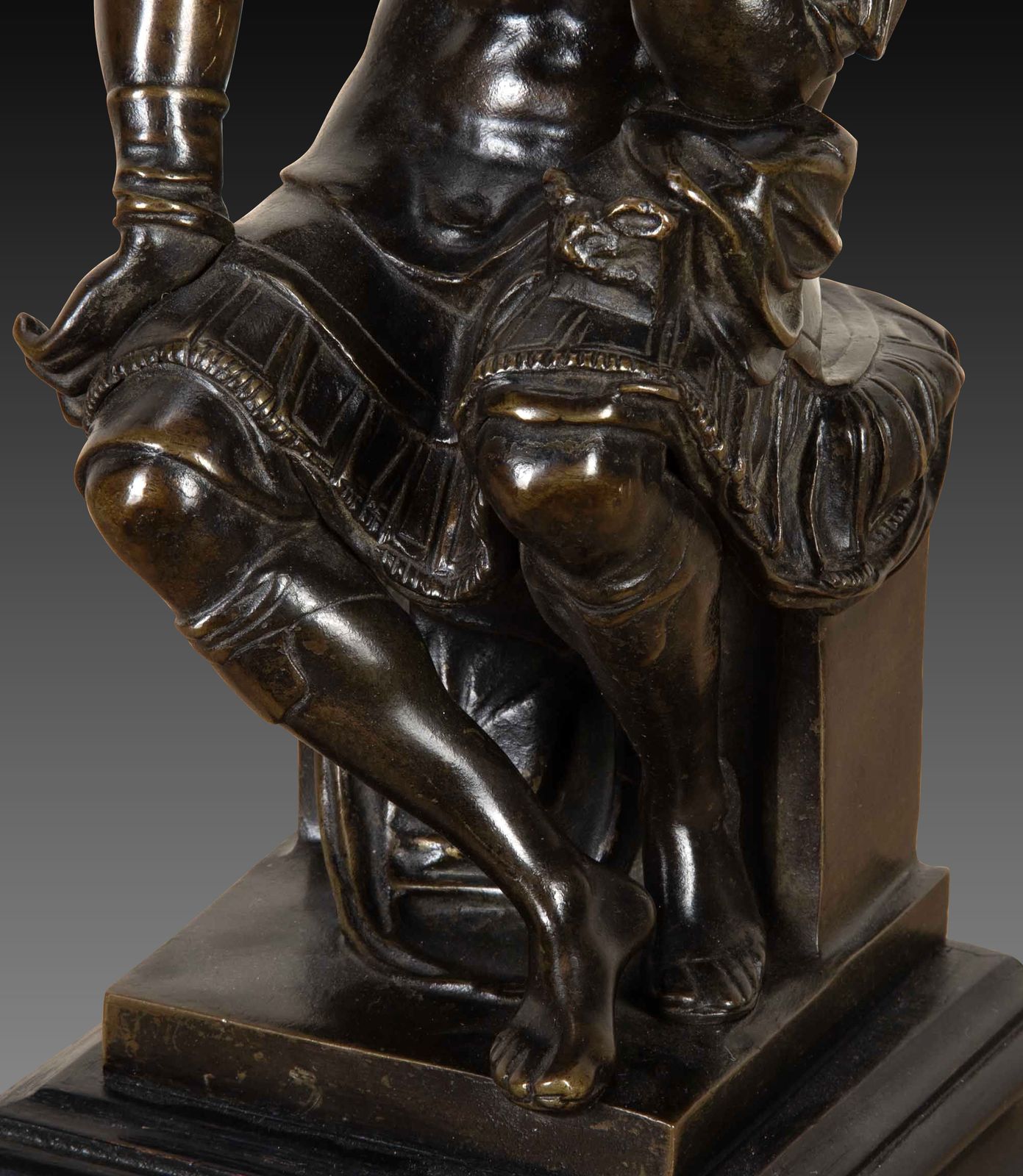 19th Century French Bronze Figure Of The Seated Lorenzo De Medici photo 1200.0