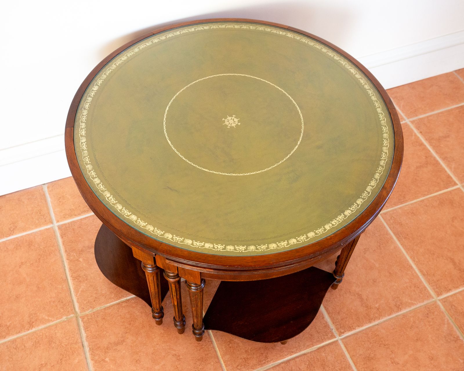 photo buy Campaign Style Leather Top Mahogany Nesting Centre Coffee Tables Glass Embossed Stencilled Leather Occasional Cocktail Tables Nest Of Tables Segmented