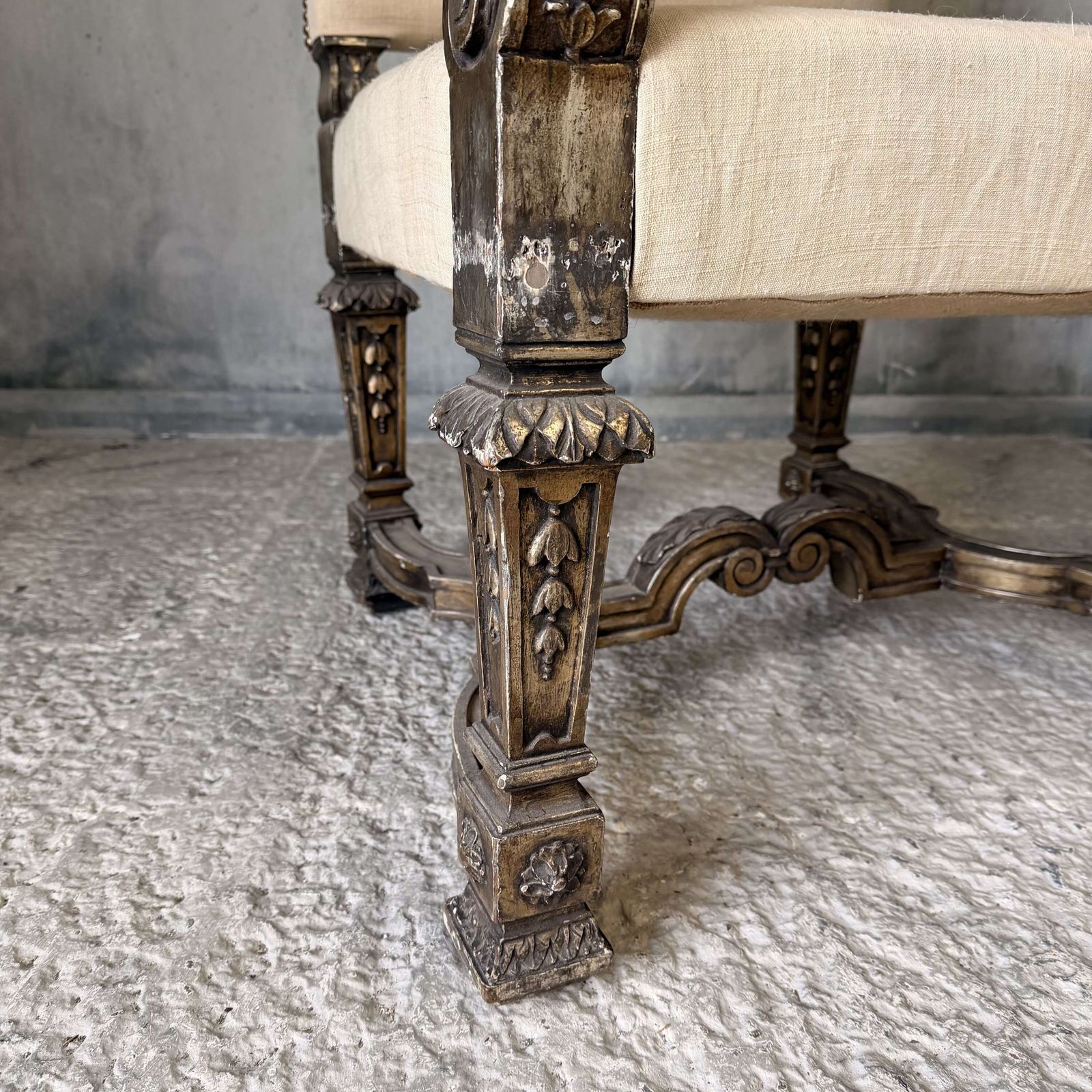 photo vinterior Pair Of 19th Century Giltwood Baroque Style Throne Armchairs