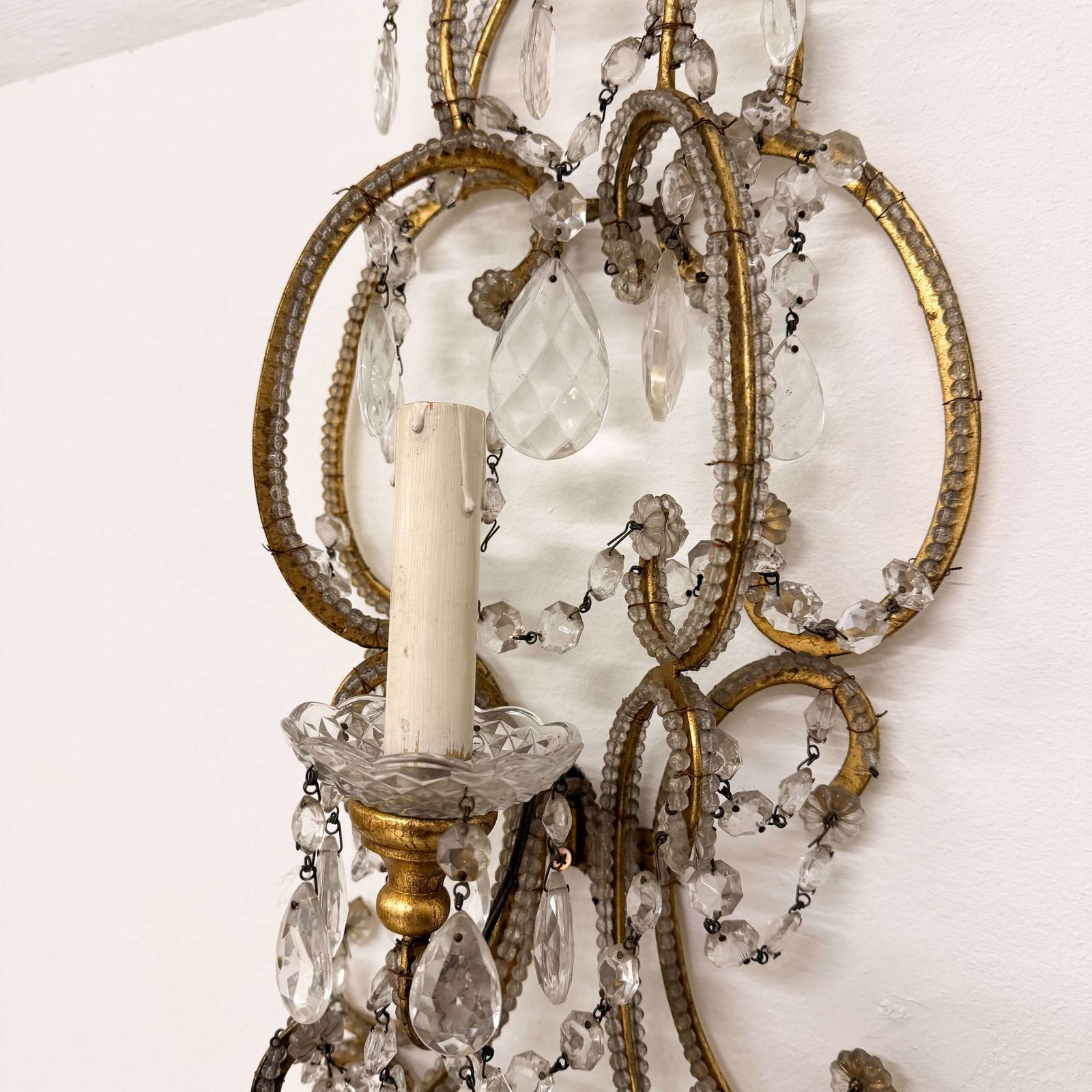Pair Of English Crystal And Gilt Metal Wall Sconces — 20th Century photo 1125.0