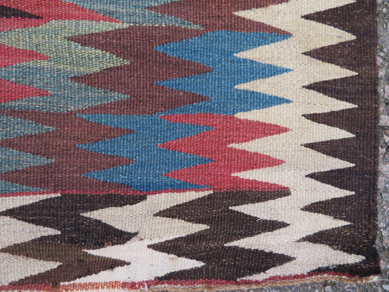 photo vinterior Rare Design Azerbaijan Mianeh Long Kilim Rug. 303cm X 120cm.