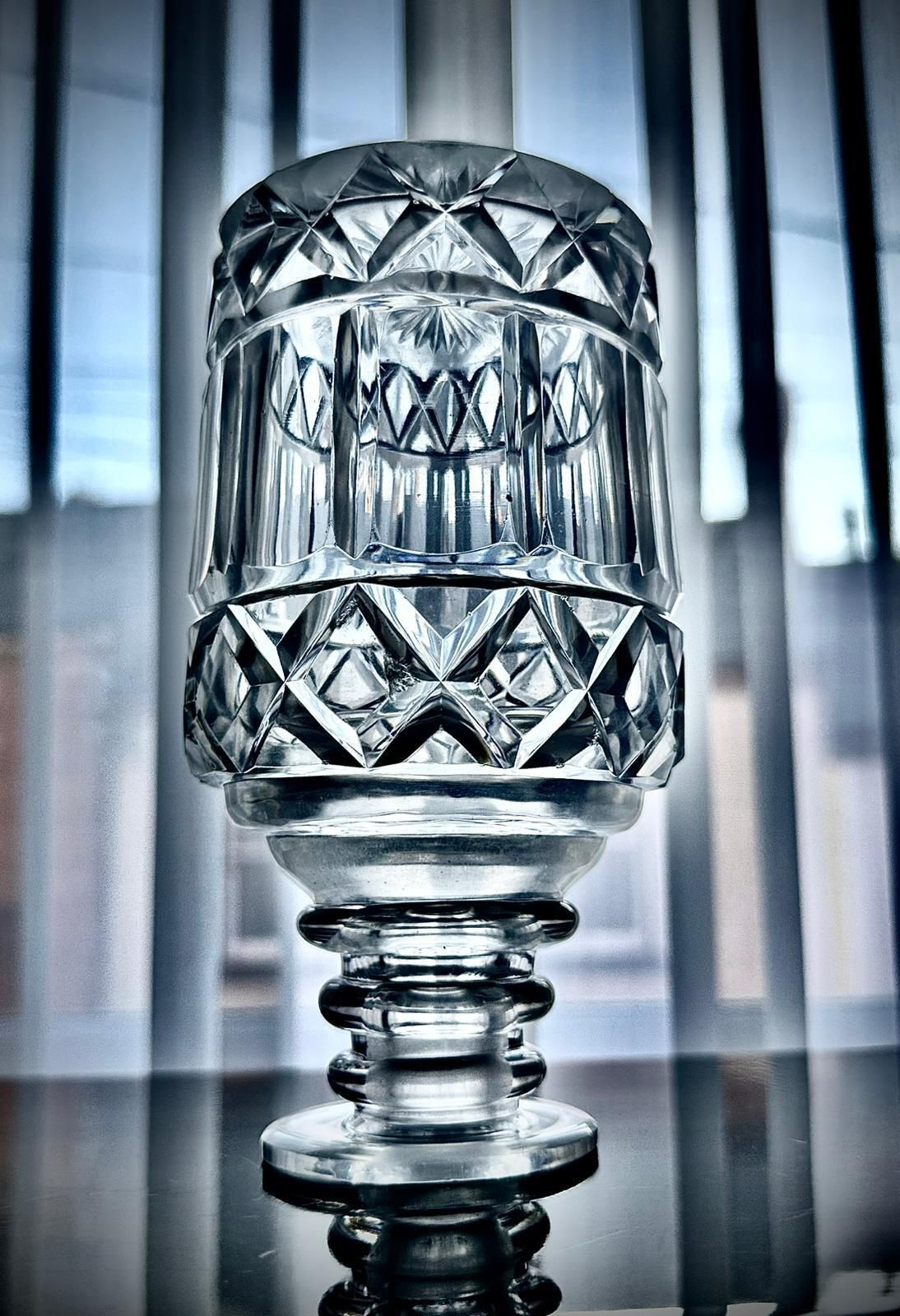 Georgian Cut Glass Decanter, England C.1820 – Early 19th Century photo vinterior