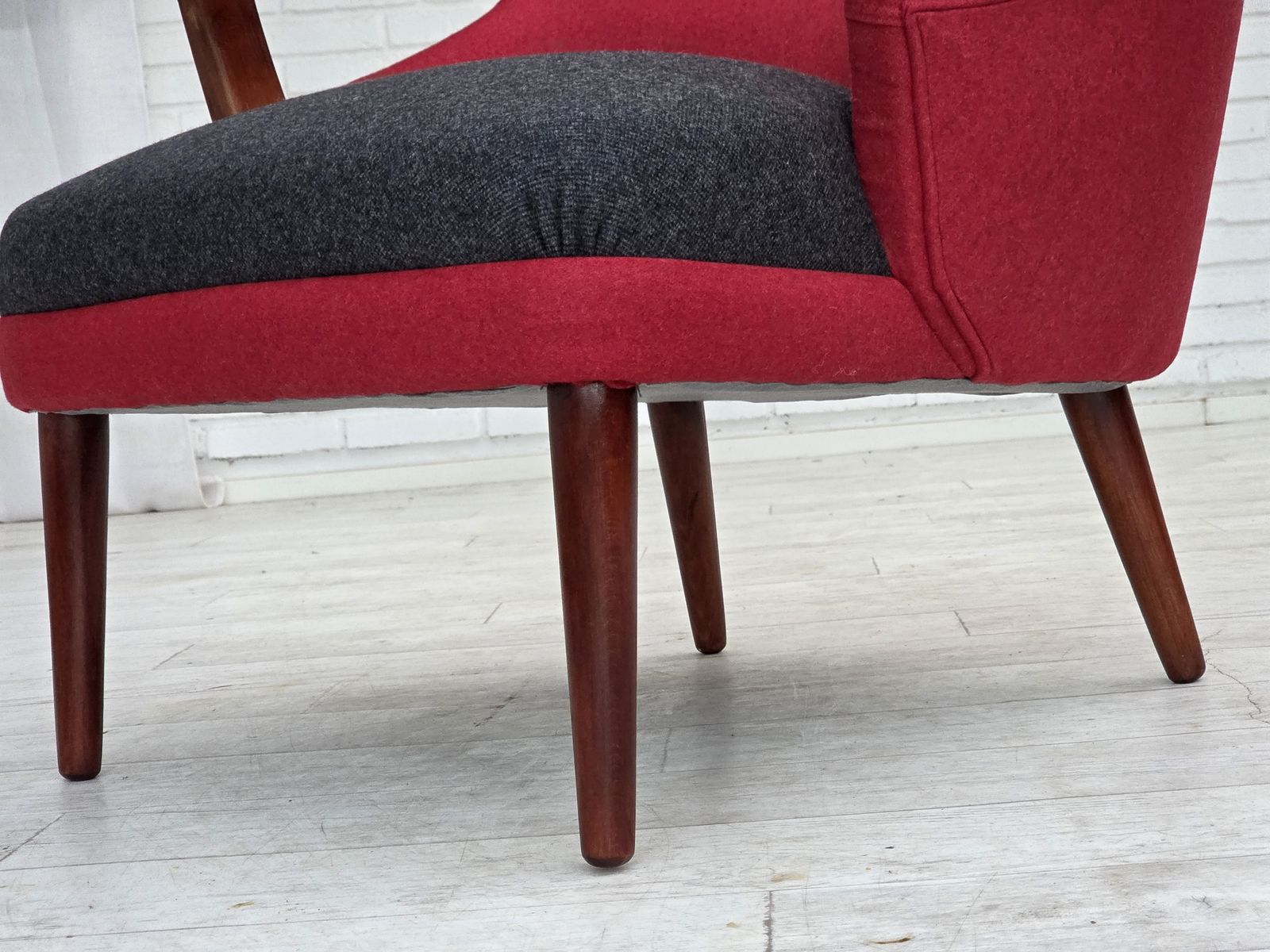 photo vinterior 1960s, Danish Designed Armchair, Reupholstered, Furniture Wool.