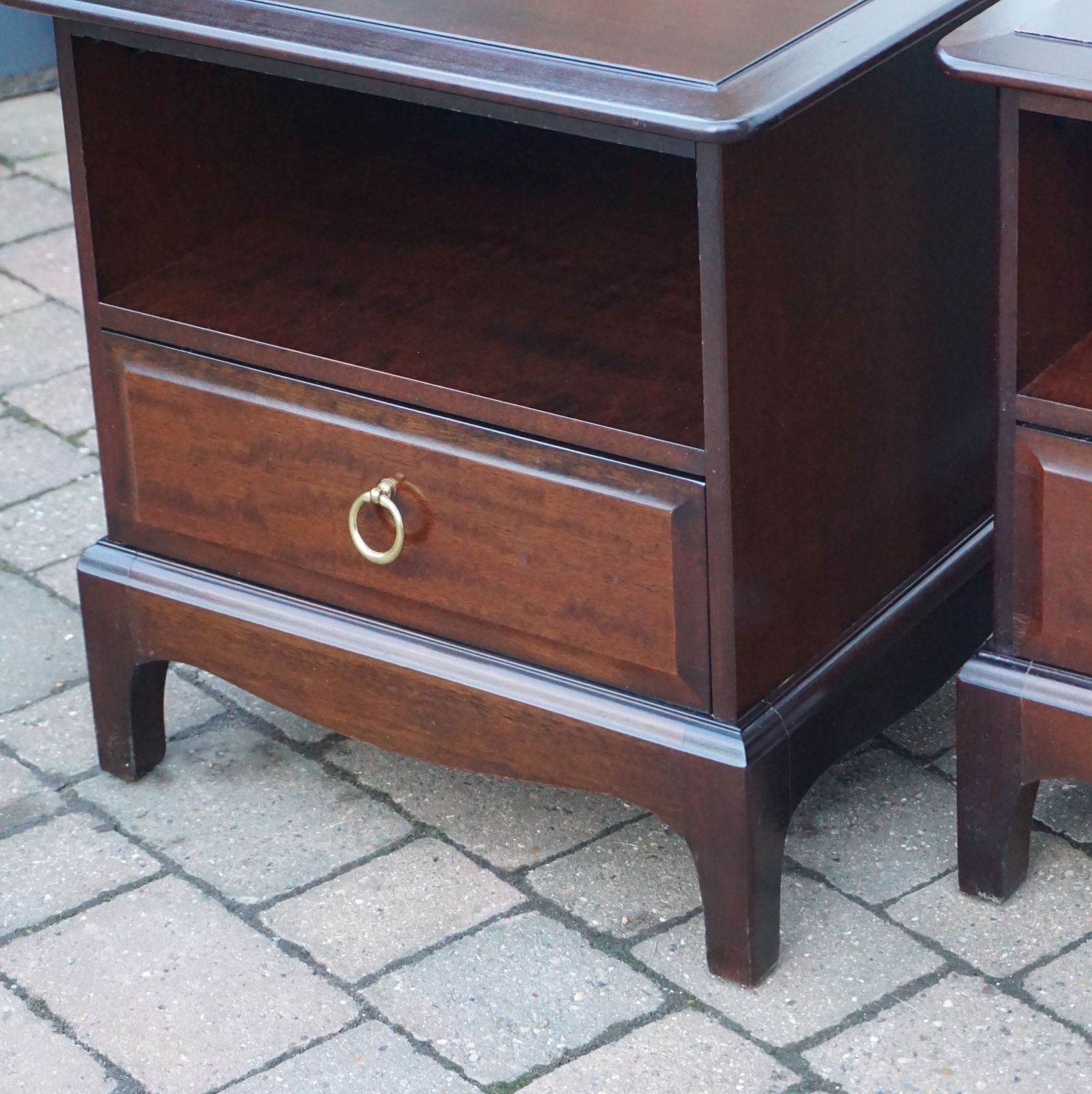 2x Stag Minstrel Pair Bedside Tables Original Rosewood Finish With Cubby & Drawer photo vintage