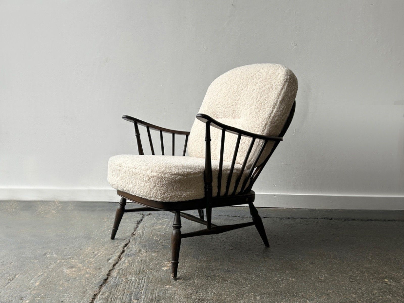 Vintage Mid Century Ercol Model 994 ‘Golden Dawn’ Windsor Armchair
