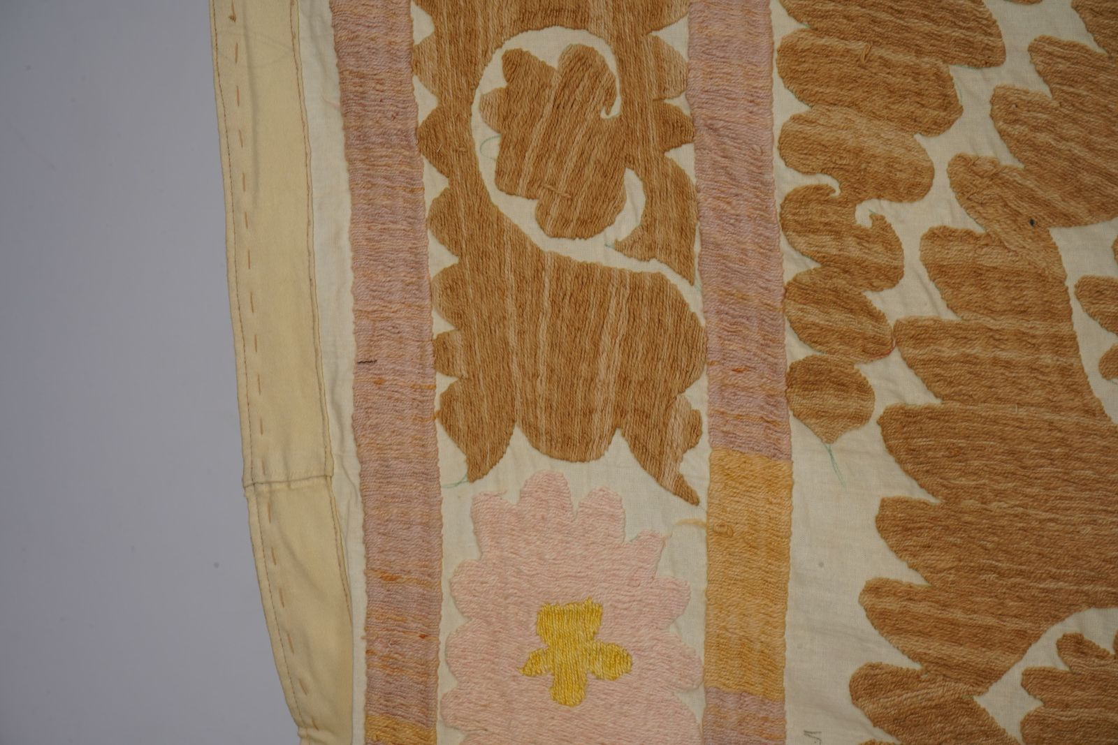 Suzani White Washed Pale Tribal Camel Uzbek Cloth 4'3'' X 4'6'' photo buy