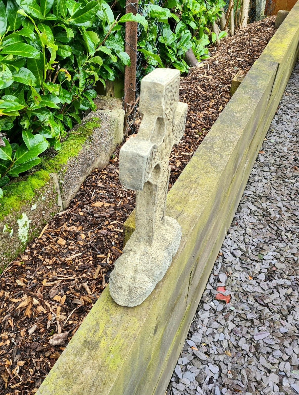 photo furniture Vintage Style Celtic Cross  Garden Ornament English Stone Delivery Available 0184.