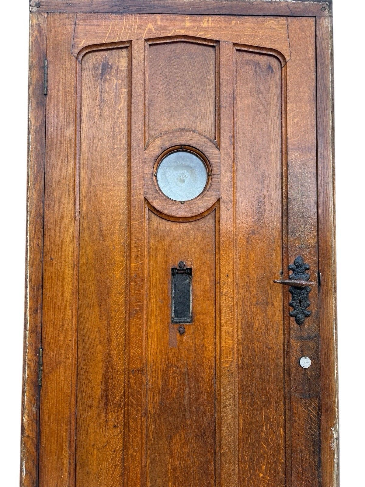 photo furniture Antique Solid Oak Front Door +Frame Reclaimed Period Heavy Old Rustic Hardwood