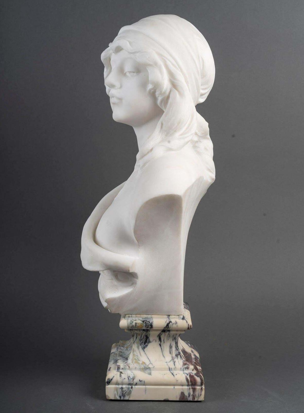 Bust, Sculpture Of A Woman In White Carrara Marble, Circa 1900. photo 6396.0