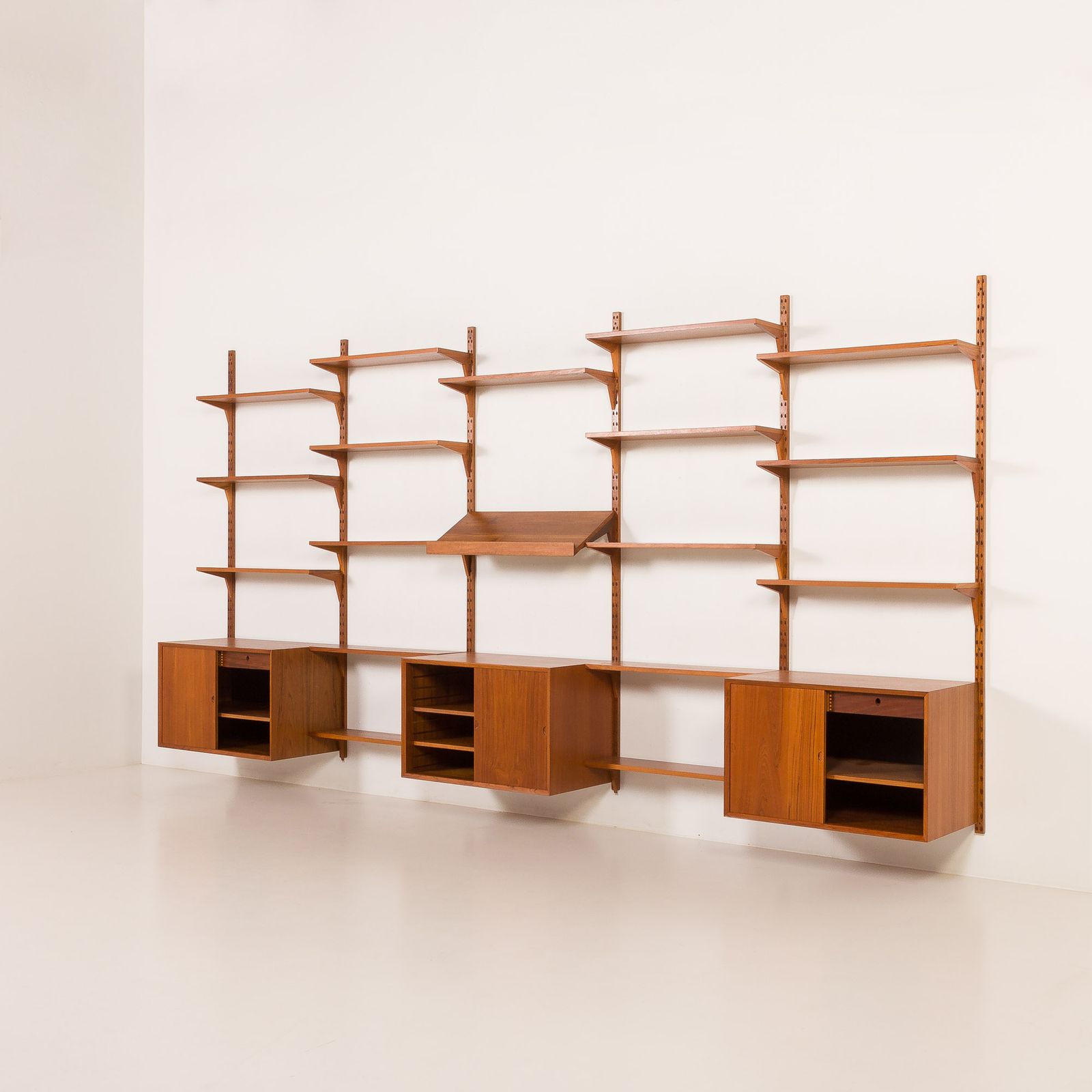 Poul Cadovius Extra Large Teak Wall Unit For Cado, 1960s. photo 8229.0