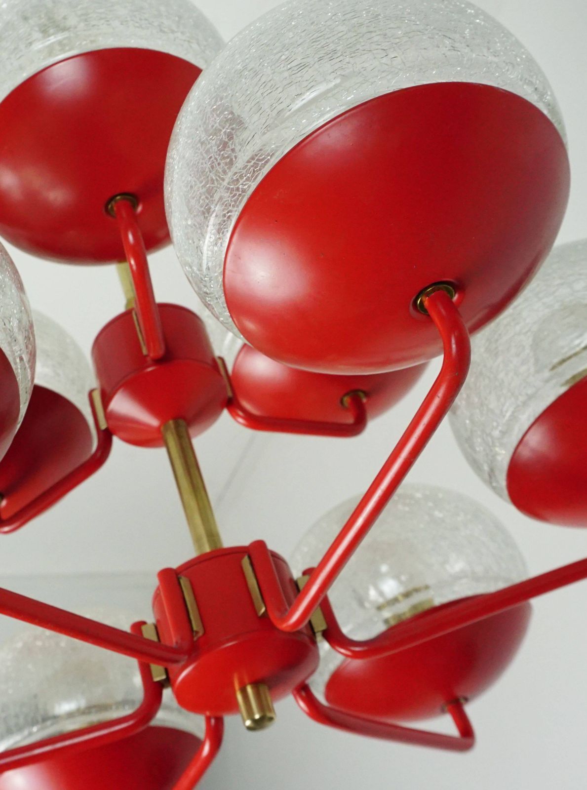 photo vinterior 1960s Style Light Up Hat, Red Metal And Brass, With 9 Crackled Glass Shades