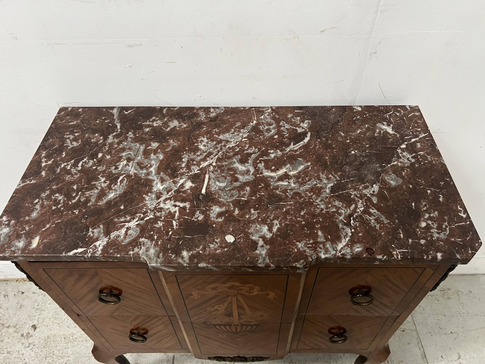 Transition Style Marquetry Chest Of Drawers With A Projecting Top, 20th Century photo 1101.6