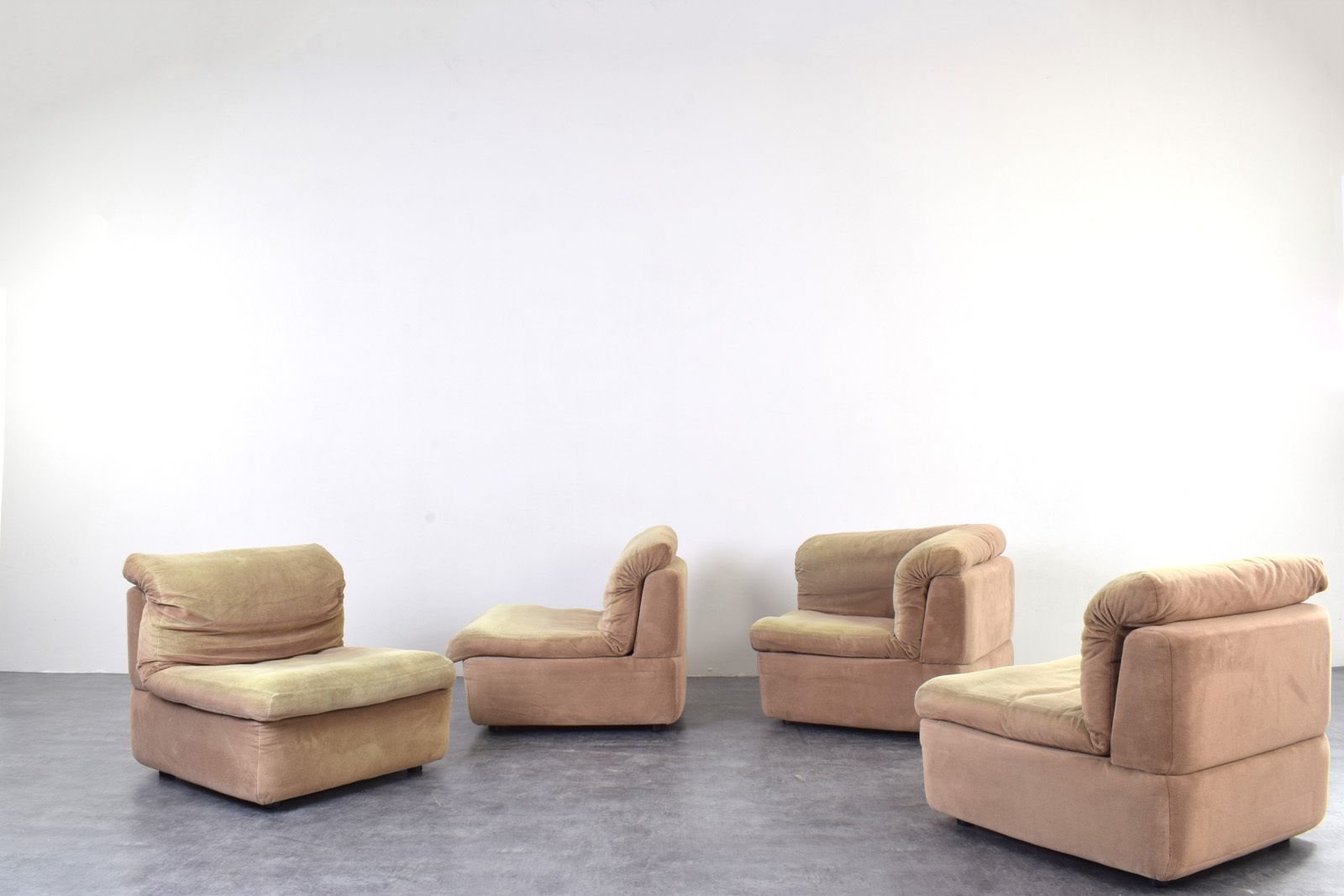 Mid Century Modular Corner Sofa By Rolf Benz, 1970s. photo for sale