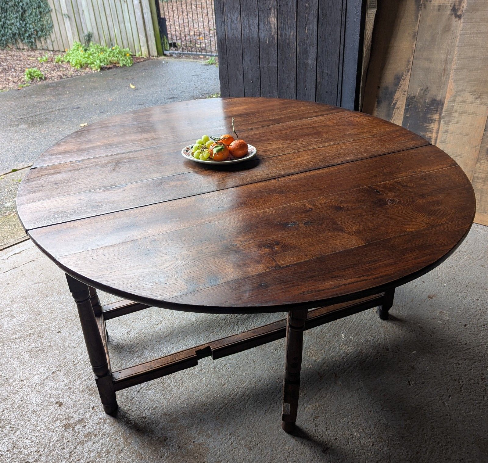 photo vintage Antique Provincial Country Oak Gateleg Dining Table (Delivery Available) 18thc 6