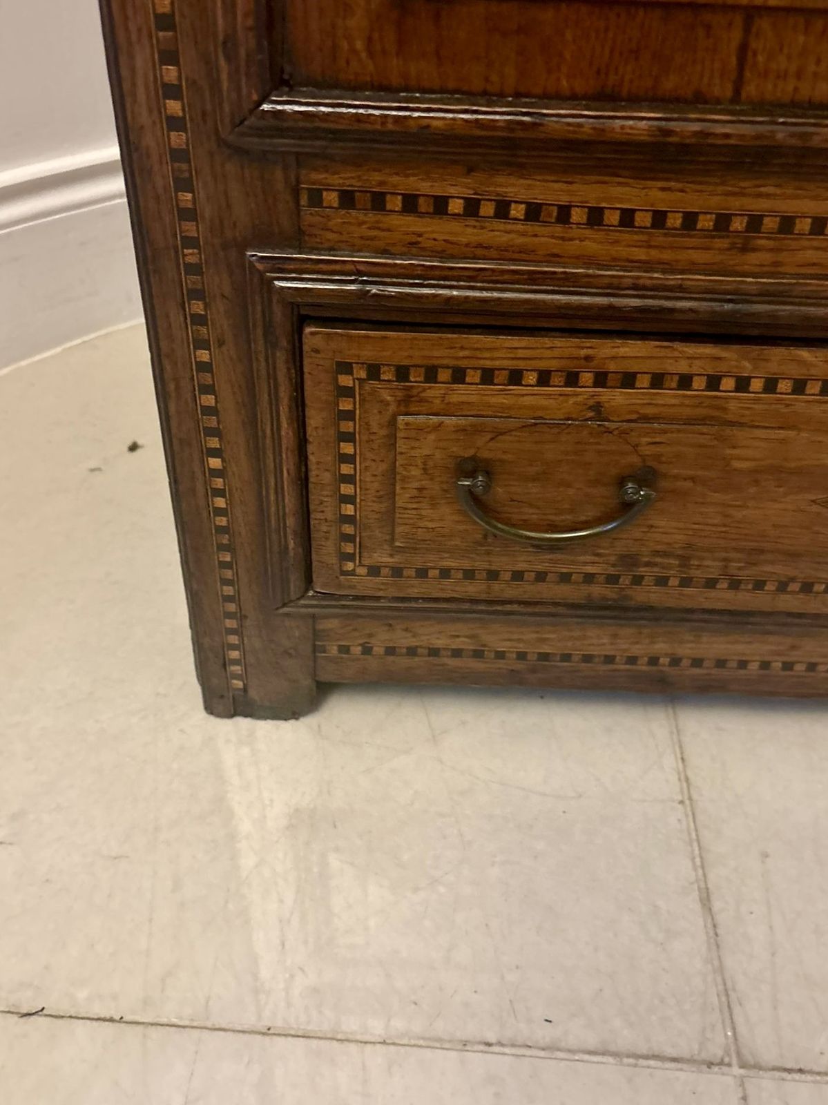 photo furniture Exceptional Quality 17th Century Antique Oak Mule Chest With Marquetry Inlay