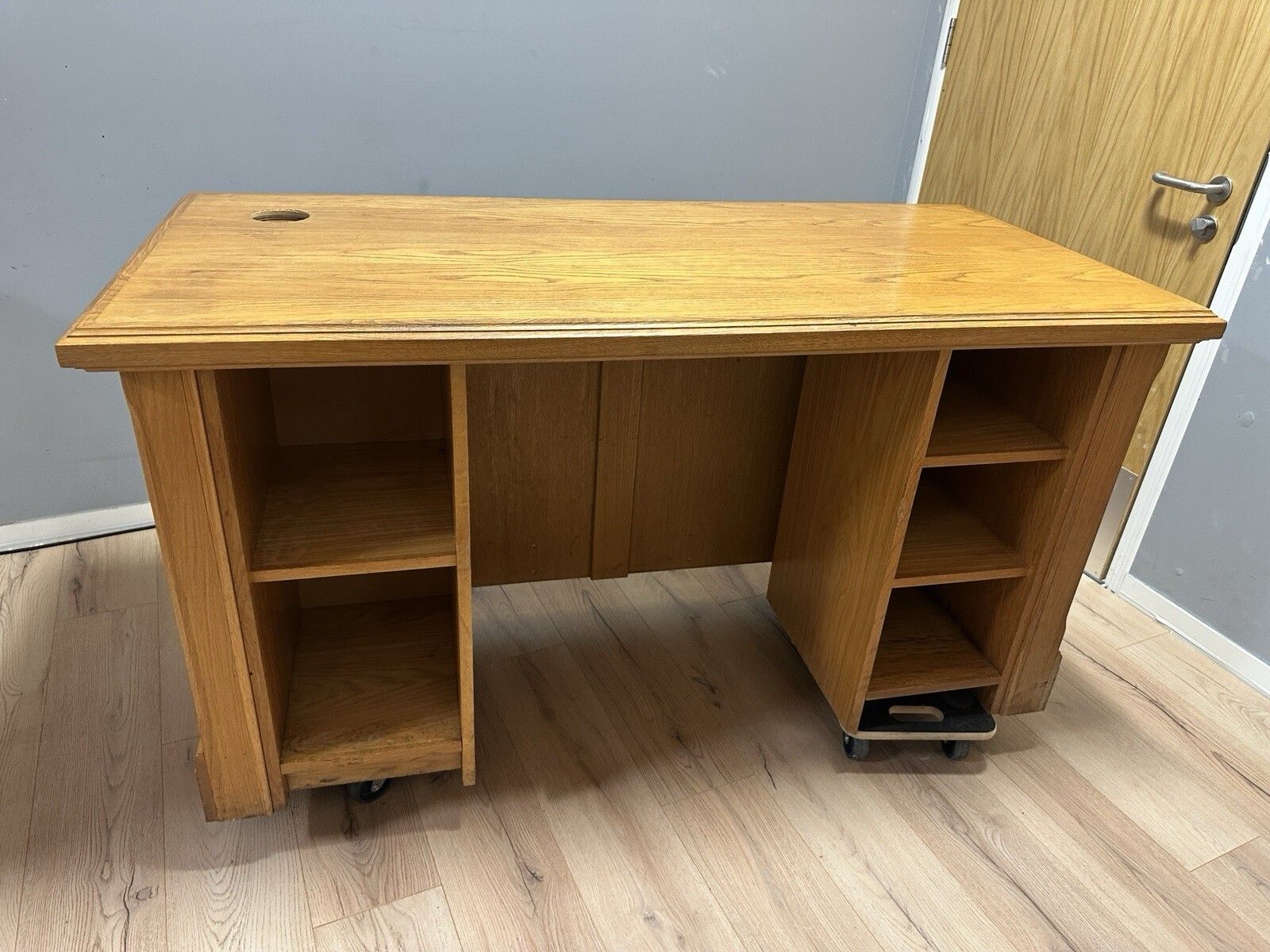 photo furniture Impressive Straight Oak Executive Pedestal Captains Bankers Partners Desk #40