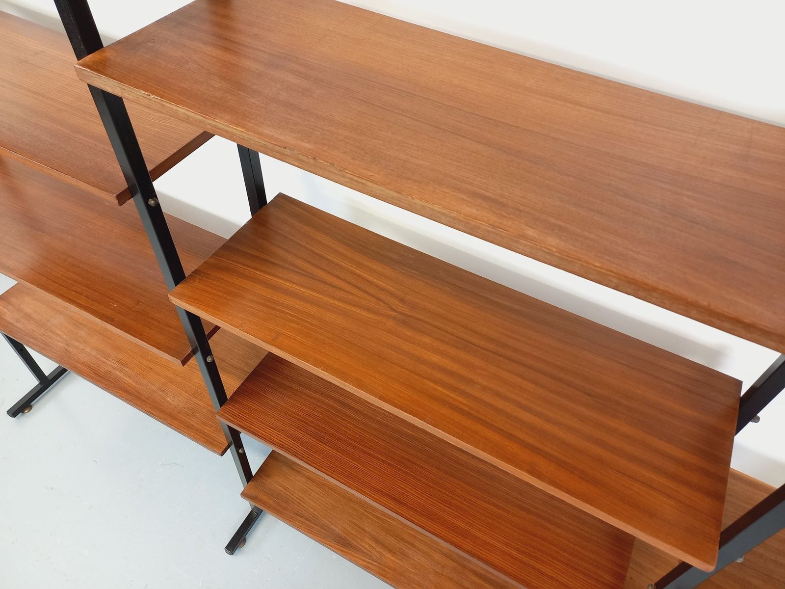 2886.0 Modular Triple Italian Bookcase In Teak And Metal photo